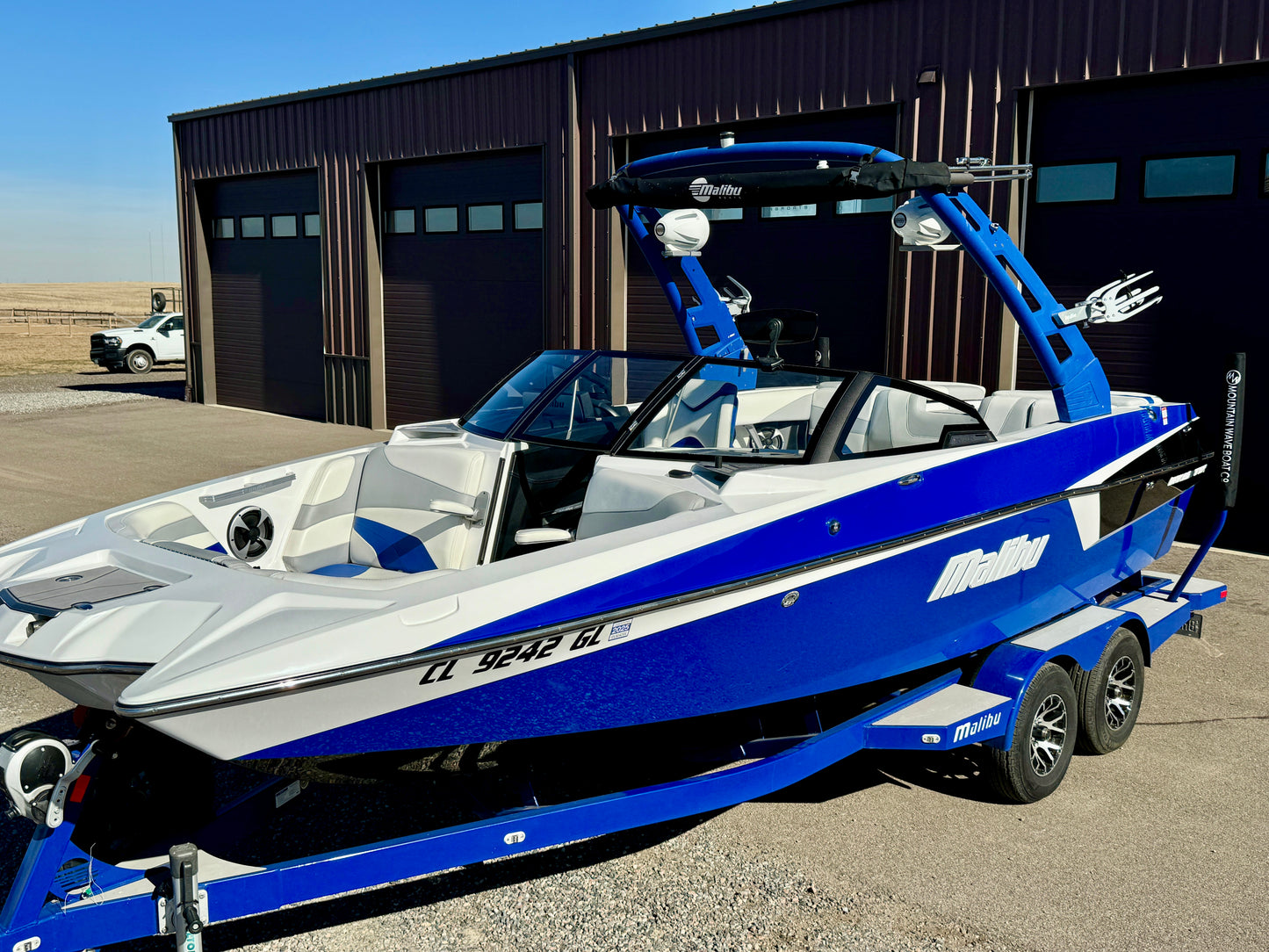 2020 Malibu 22 MXZ - Low Hours - Well Optioned