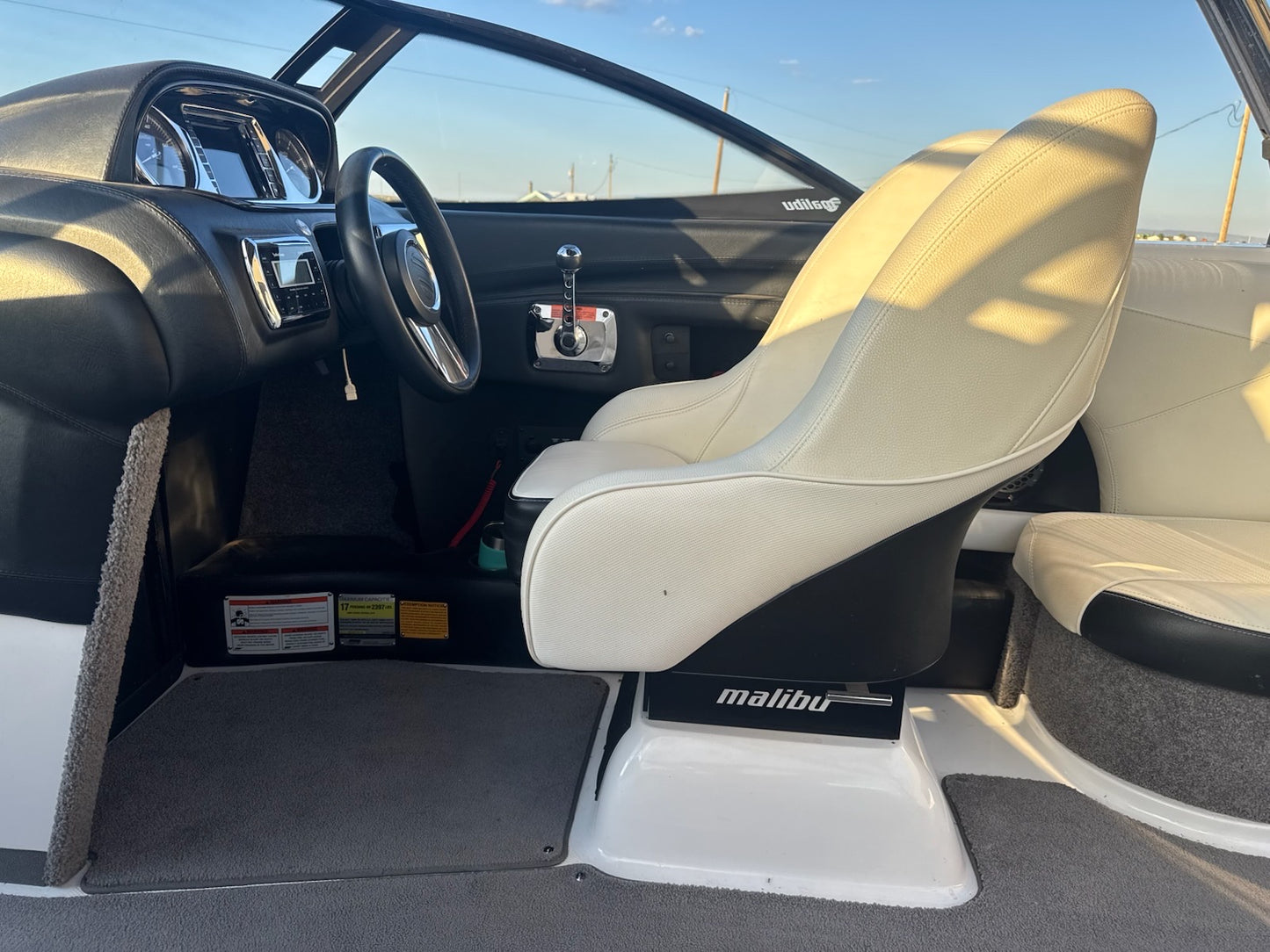 2013 Malibu 247 LSV - UNICORN - LOW HOURS