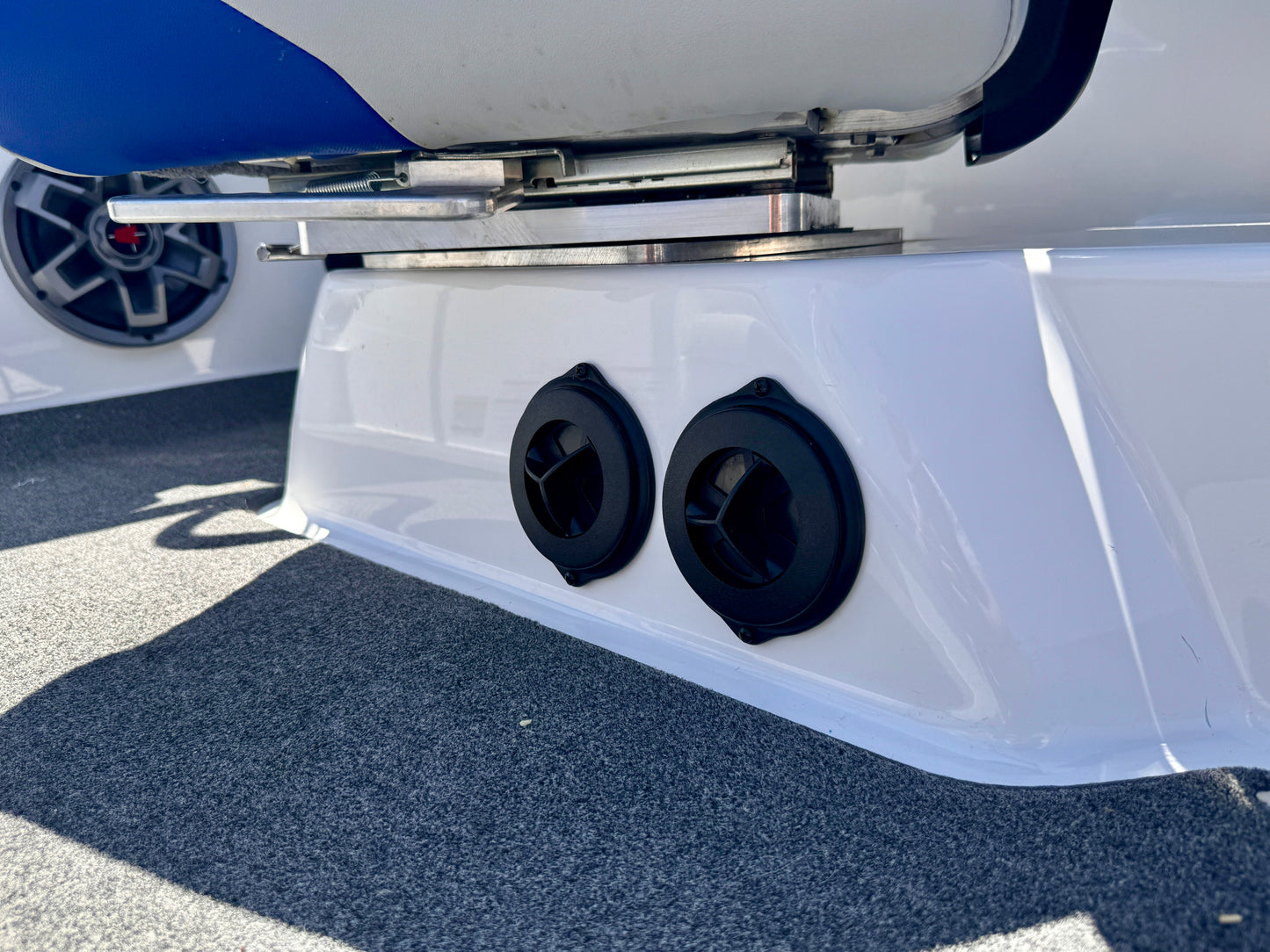2020 Axis A24 - LIKE NEW - 80 Hours - M6DI