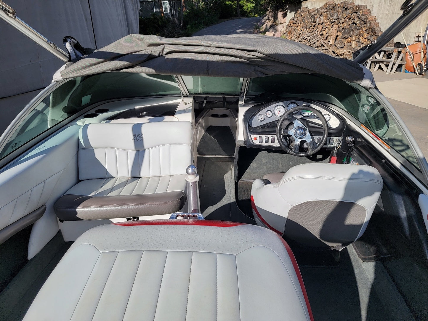 2004 MasterCraft ProStar 209 - VERY GOOD CONDITION, SKI READY