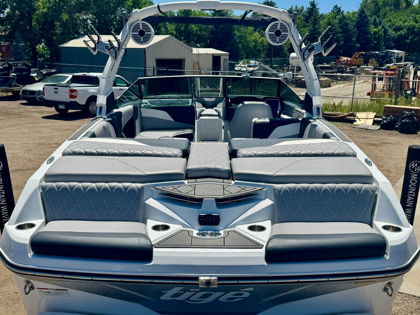 2022 Tige Z3 - 6.2L Raptor 400 - ALMOST NEW