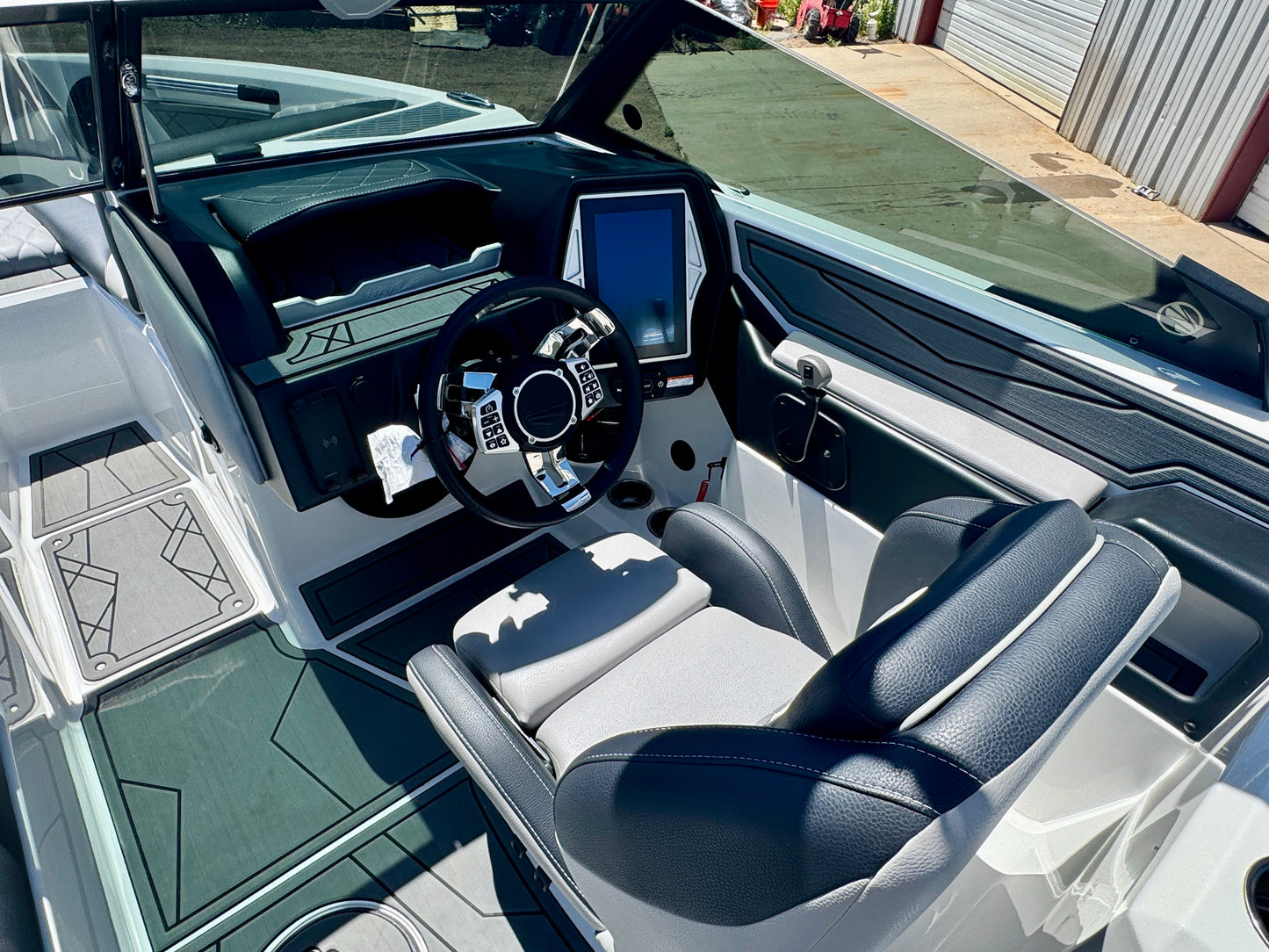 2022 Tige Z3 - 6.2L Raptor 400 - ALMOST NEW
