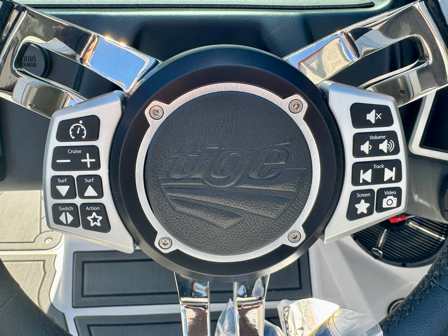 2022 Tige Z3 - 6.2L Raptor 400 - ALMOST NEW