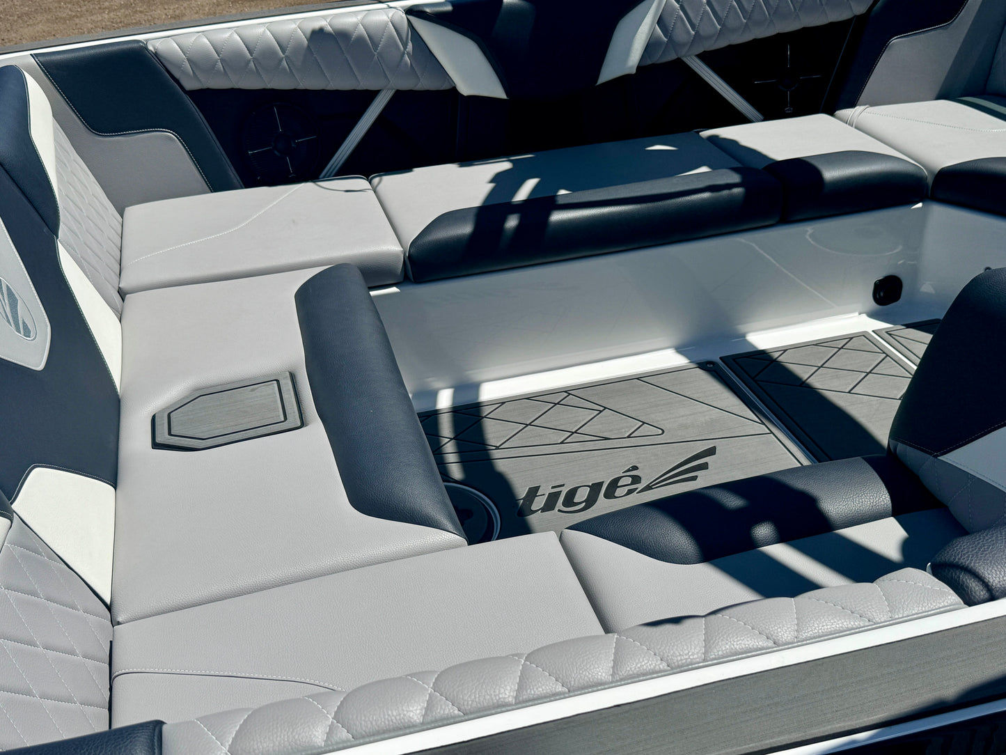 2022 Tige Z3 - 6.2L Raptor 400 - ALMOST NEW