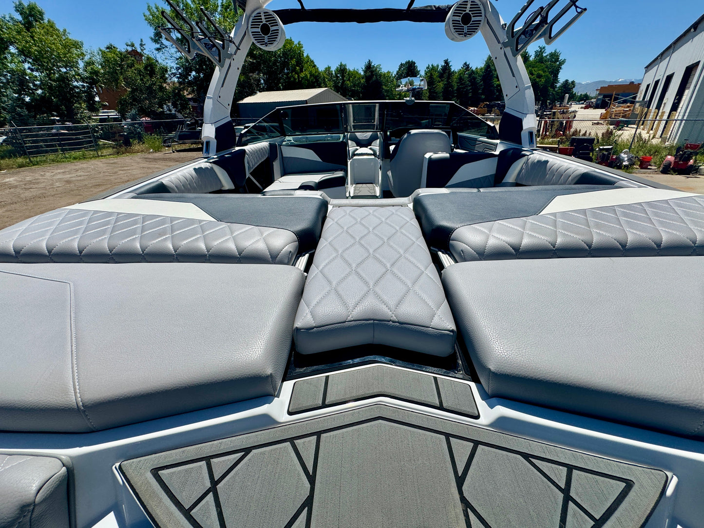 2022 Tige Z3 - 6.2L Raptor 400 - ALMOST NEW