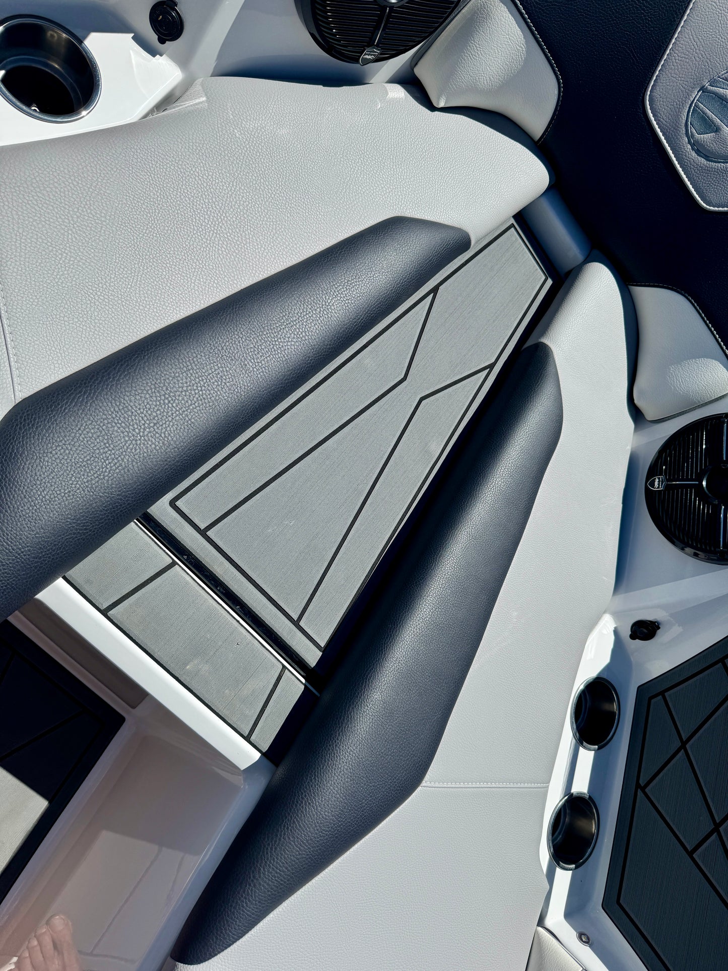 2022 Tige Z3 - 6.2L Raptor 400 - ALMOST NEW