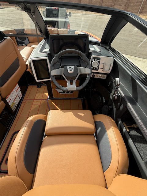 2023 Malibu 23 MXZ - Supercharged LT4 - Almost NEW