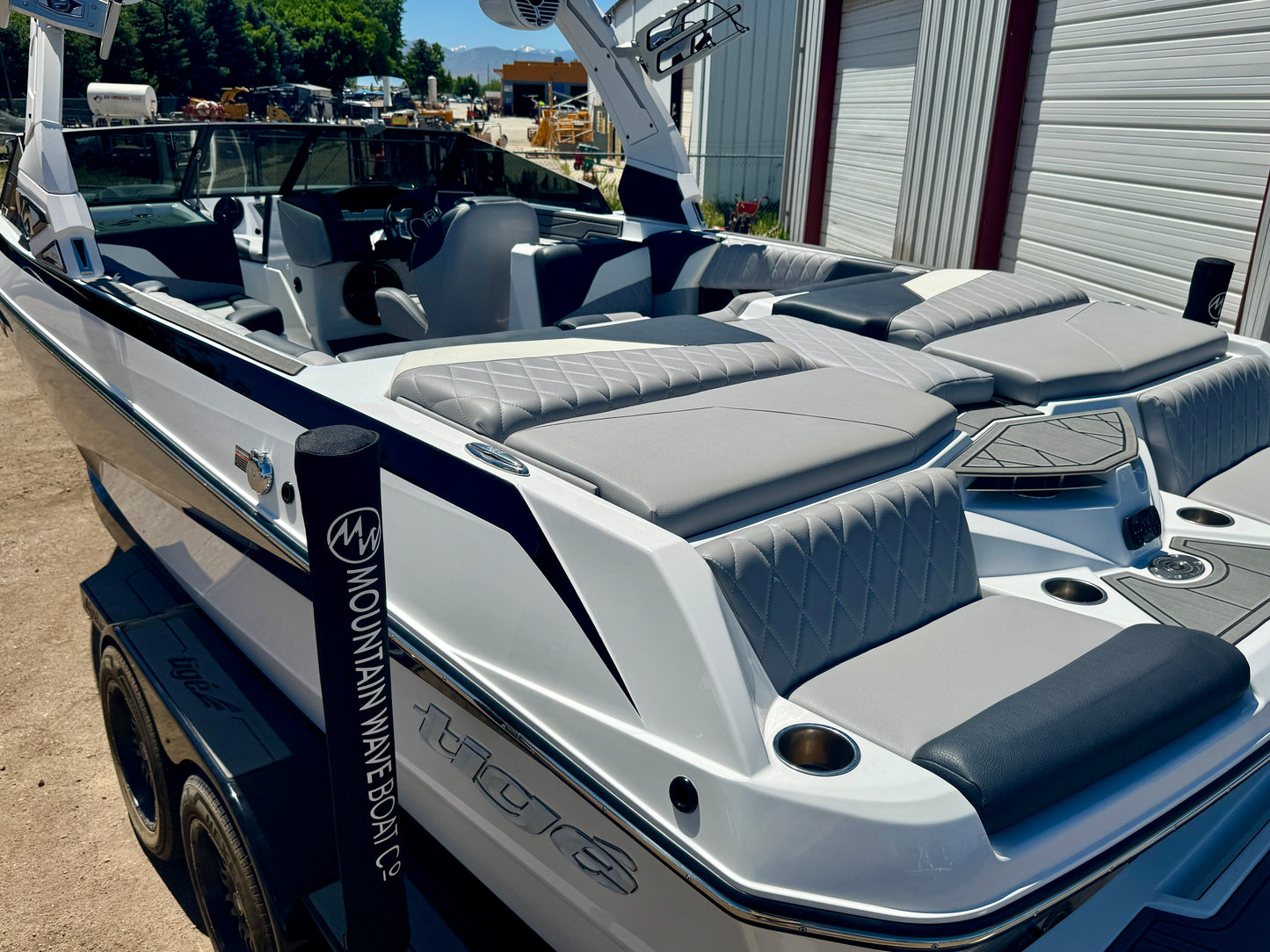 2022 Tige Z3 - 6.2L Raptor 400 - ALMOST NEW