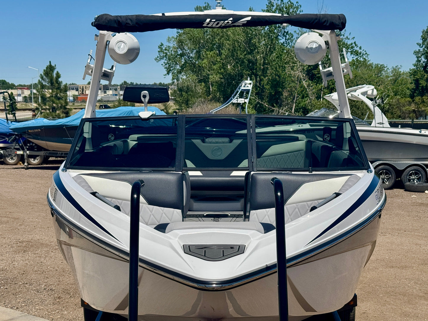 2022 Tige Z3 - 6.2L Raptor 400 - ALMOST NEW
