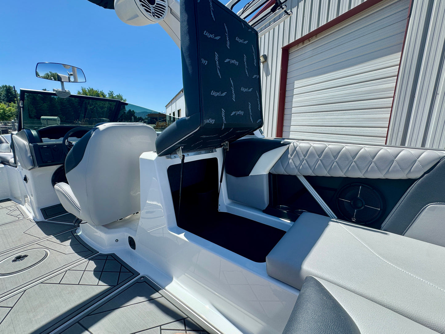 2022 Tige Z3 - 6.2L Raptor 400 - ALMOST NEW