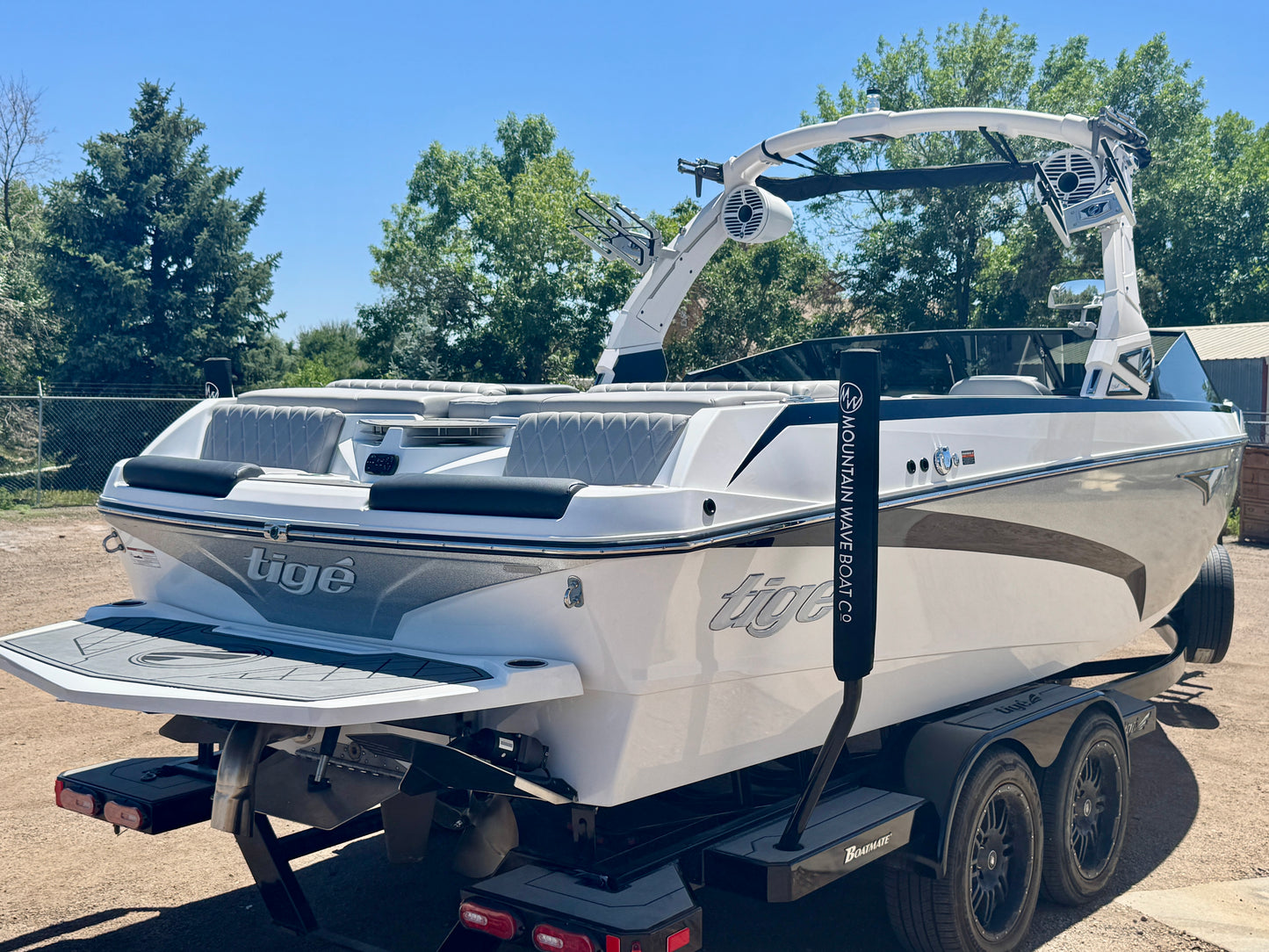 2022 Tige Z3 - 6.2L Raptor 400 - ALMOST NEW