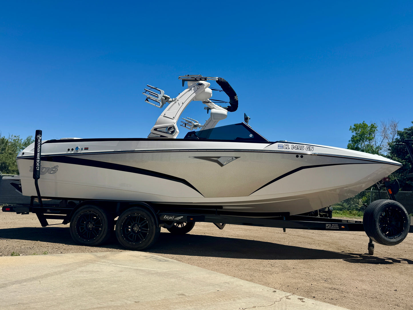 2022 Tige Z3 - 6.2L Raptor 400 - ALMOST NEW