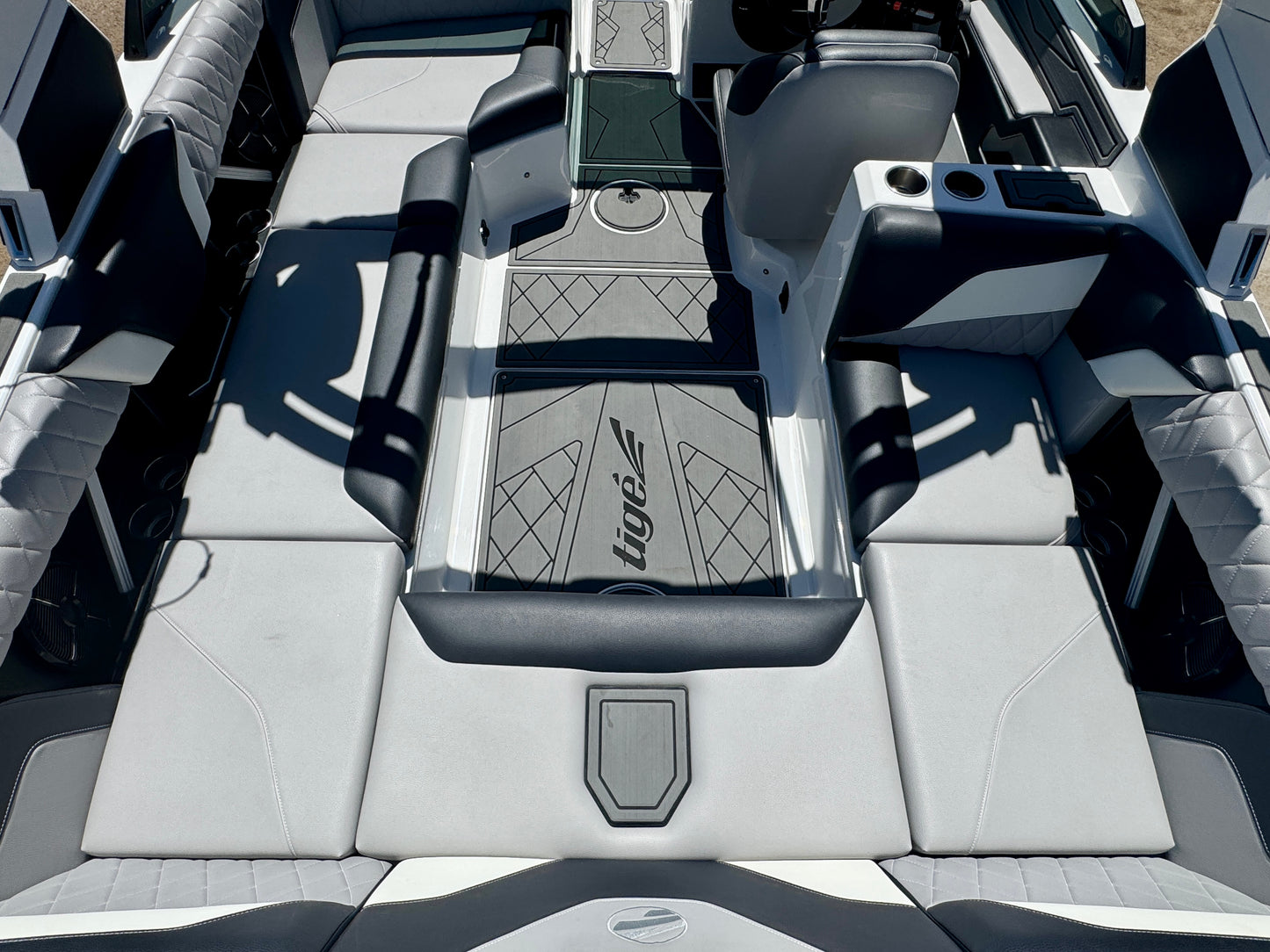 2022 Tige Z3 - 6.2L Raptor 400 - ALMOST NEW