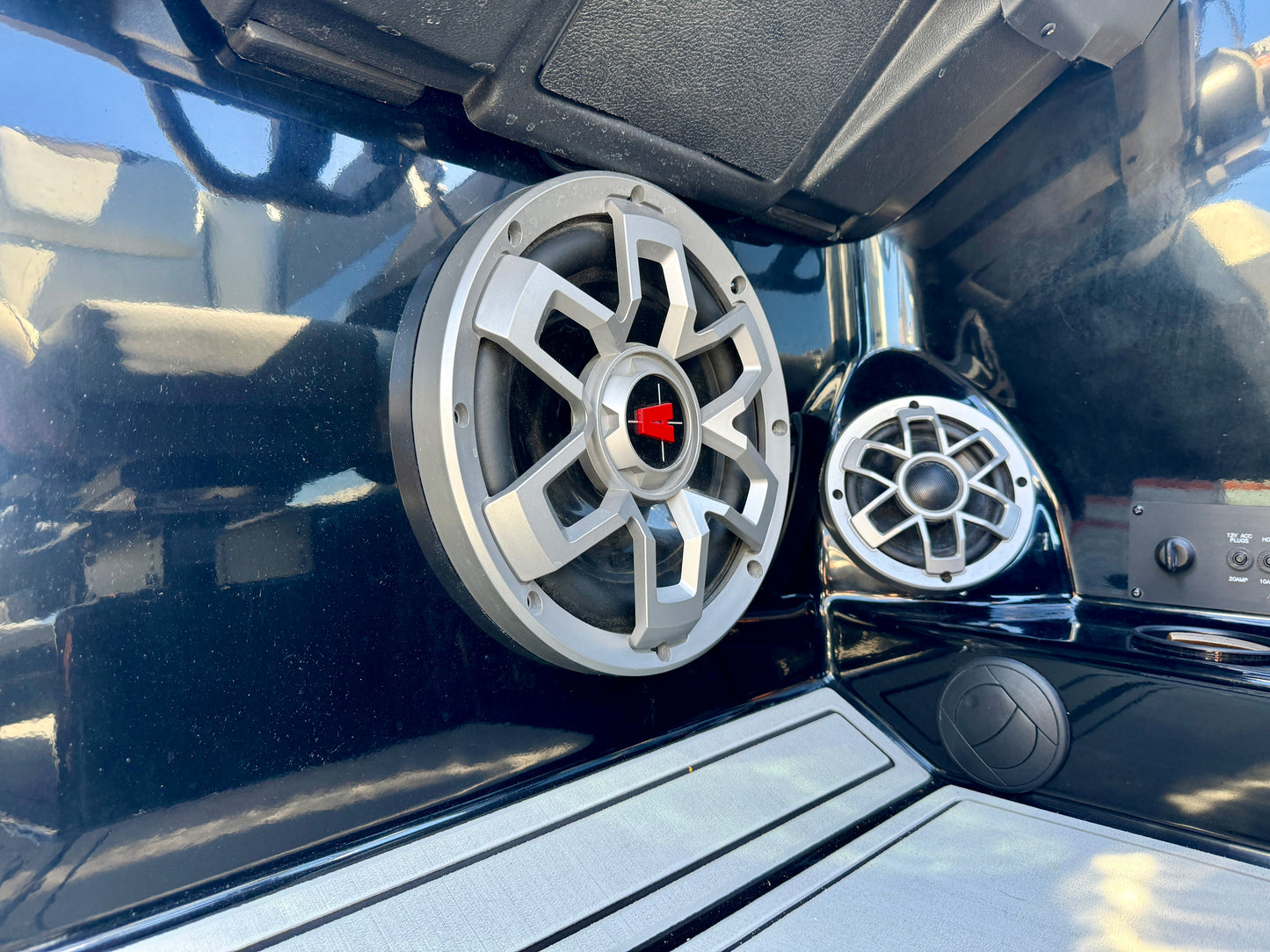 2022 Axis T250 - NEW LT4 -LIKE NEW BOAT