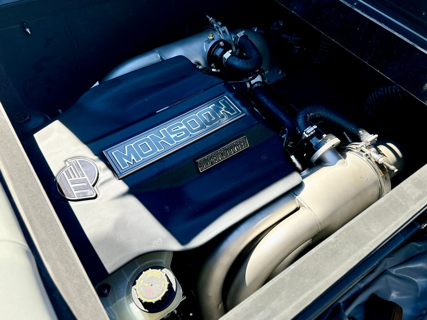 2022 Axis T250 - NEW LT4 -LIKE NEW BOAT