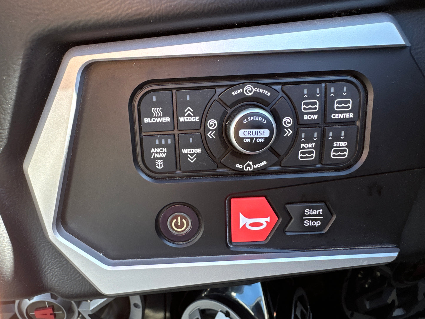 2022 Axis T250 - NEW LT4 -LIKE NEW BOAT