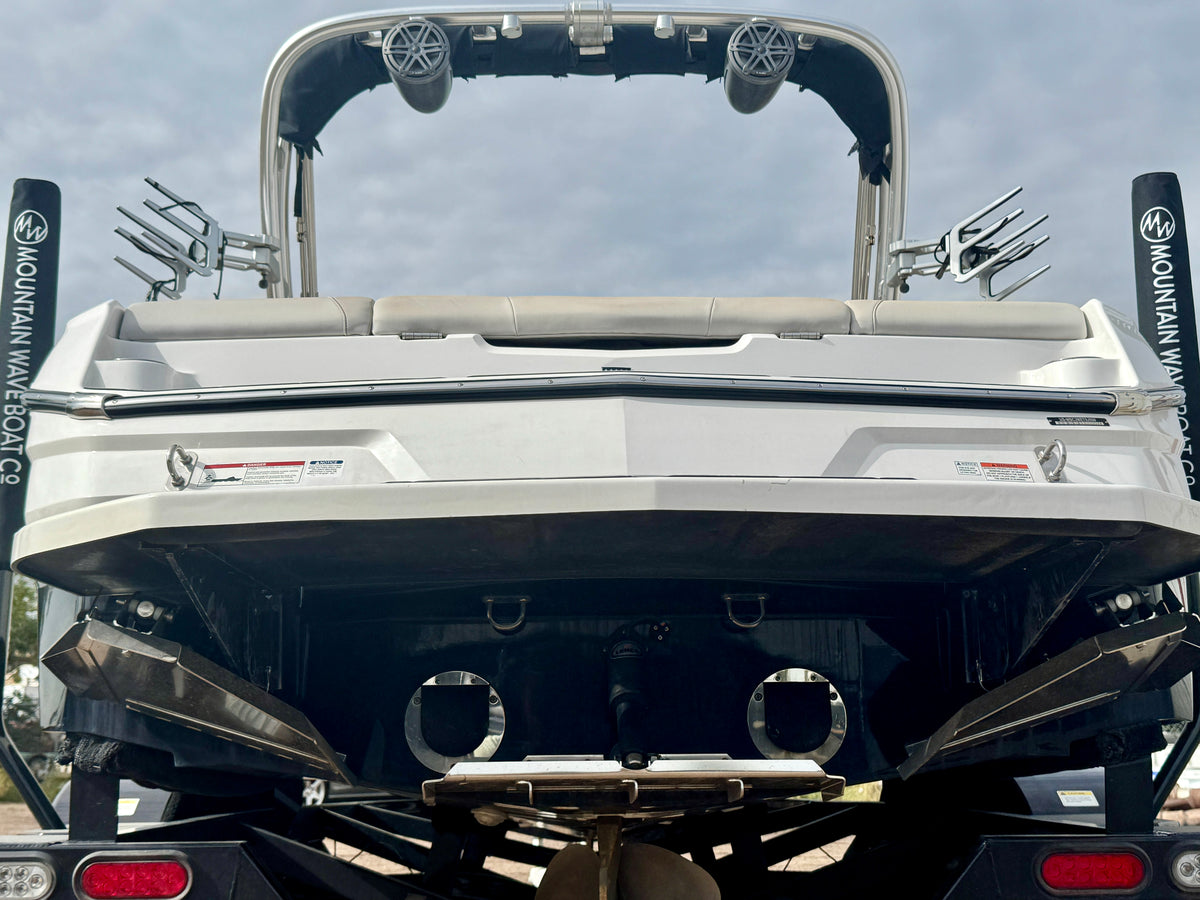 2020 MasterCraft NXT 20 - Great Condition - No Frills