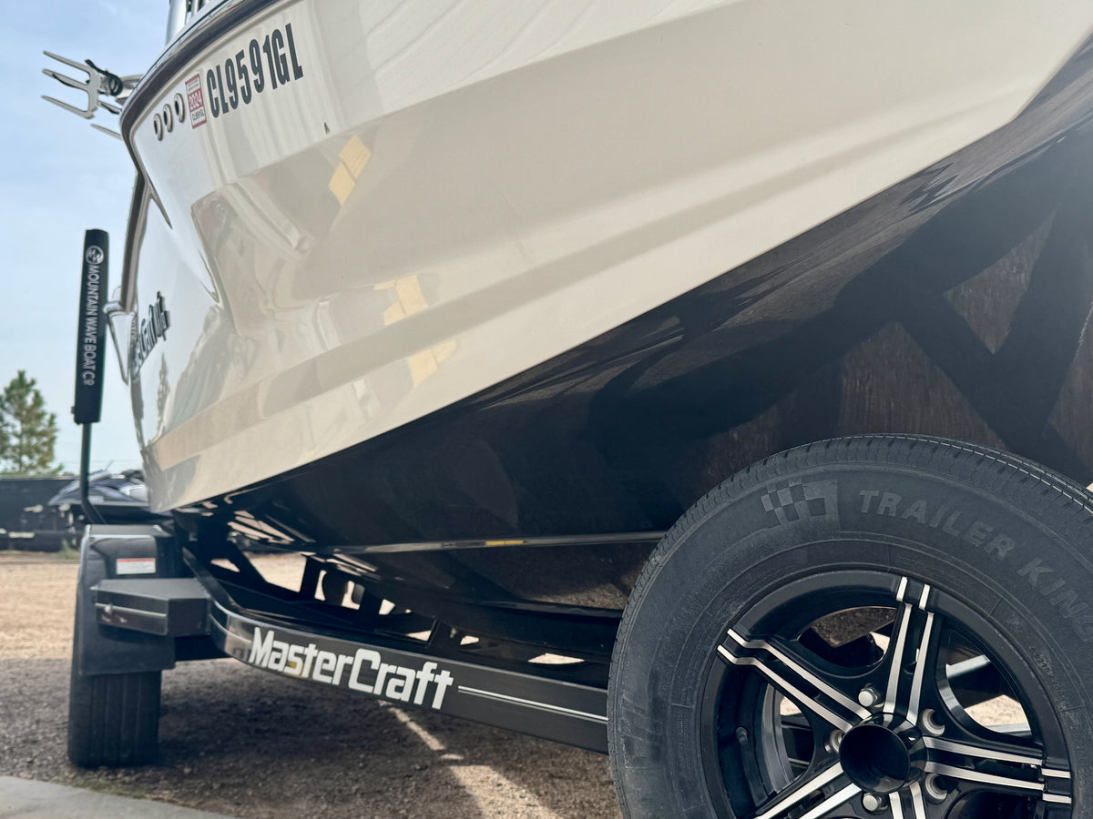 2020 MasterCraft NXT 20 - Great Condition - No Frills