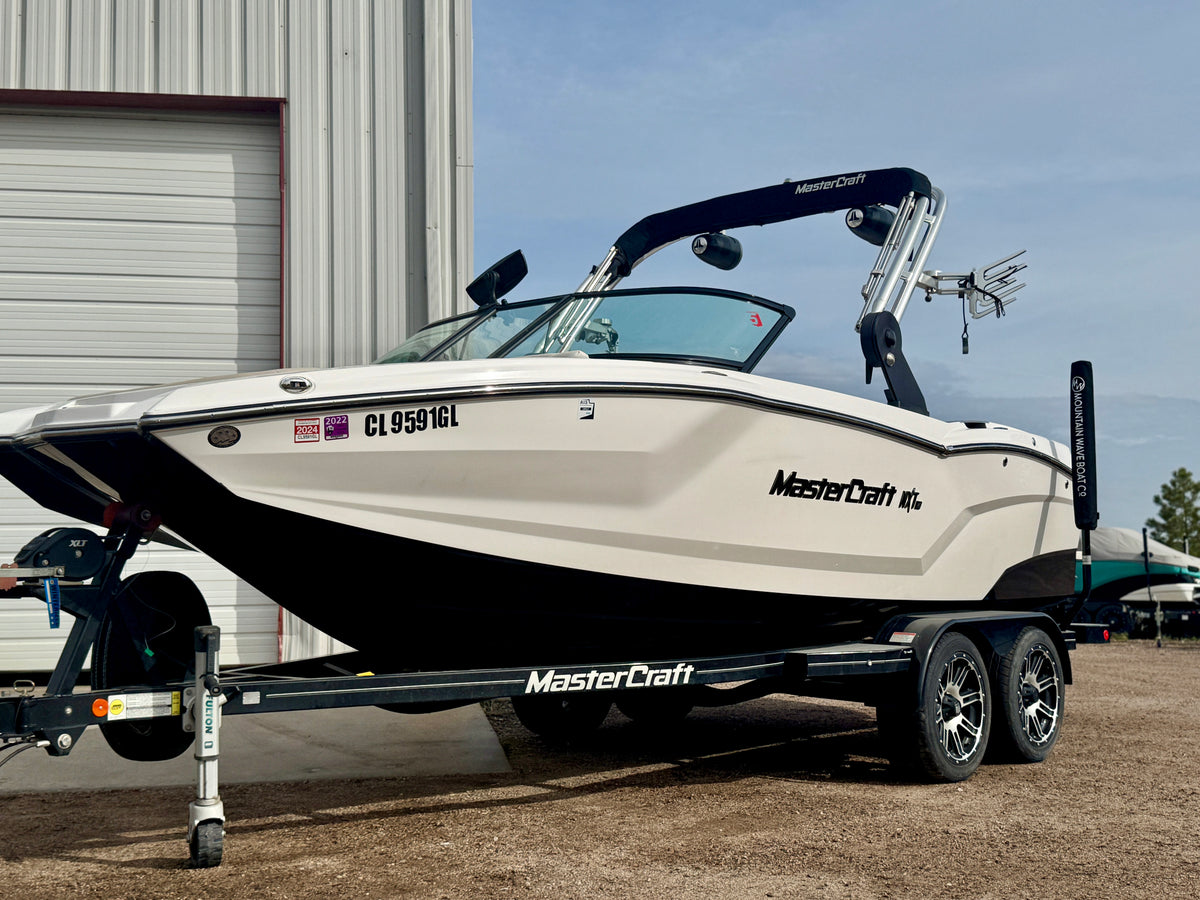 2020 MasterCraft NXT 20 - Great Condition - No Frills