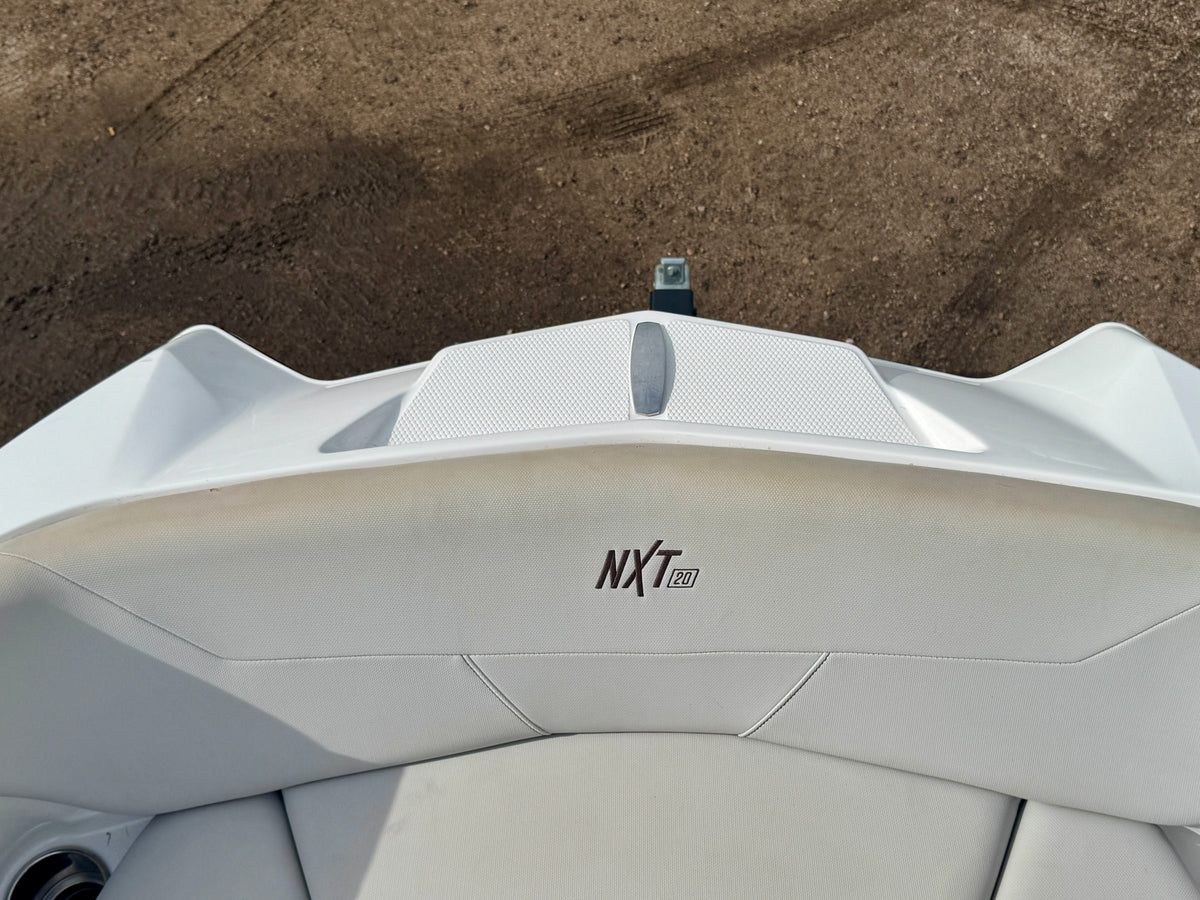 2020 MasterCraft NXT 20 - Great Condition - No Frills