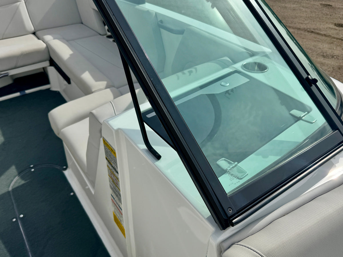 2020 MasterCraft NXT 20 - Great Condition - No Frills