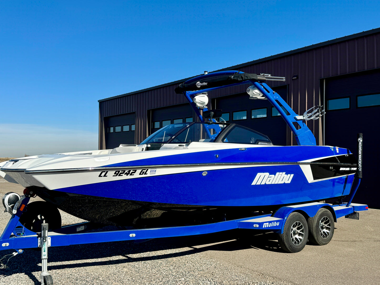 2020 Malibu 22 MXZ - Low Hours - Well Optioned