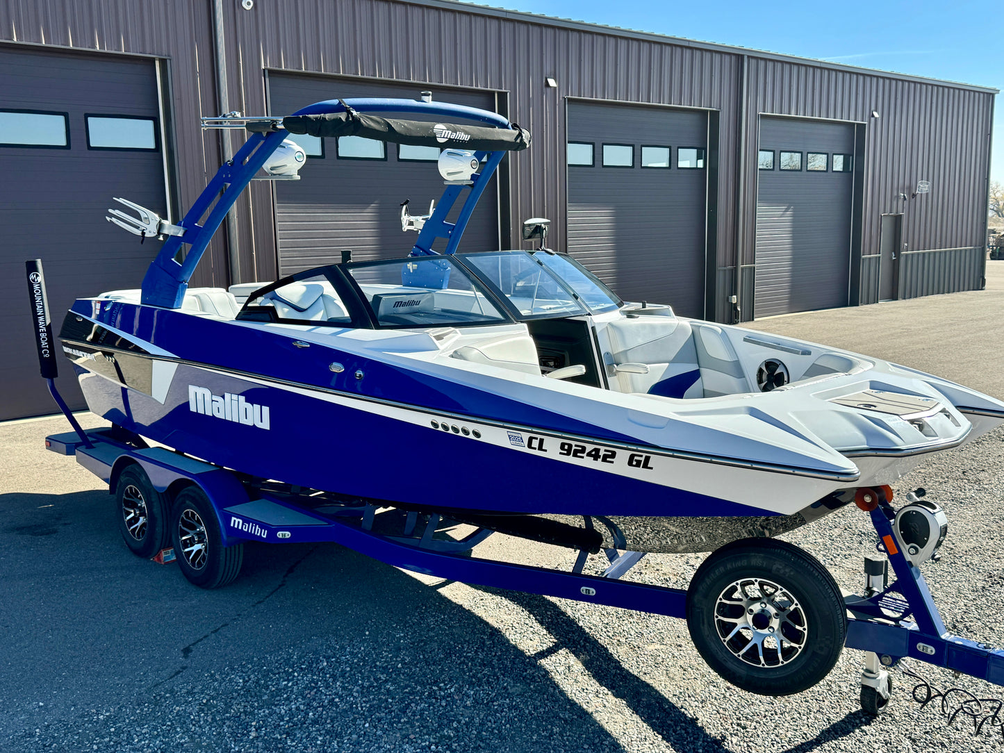 2020 Malibu 22 MXZ - Low Hours - Well Optioned