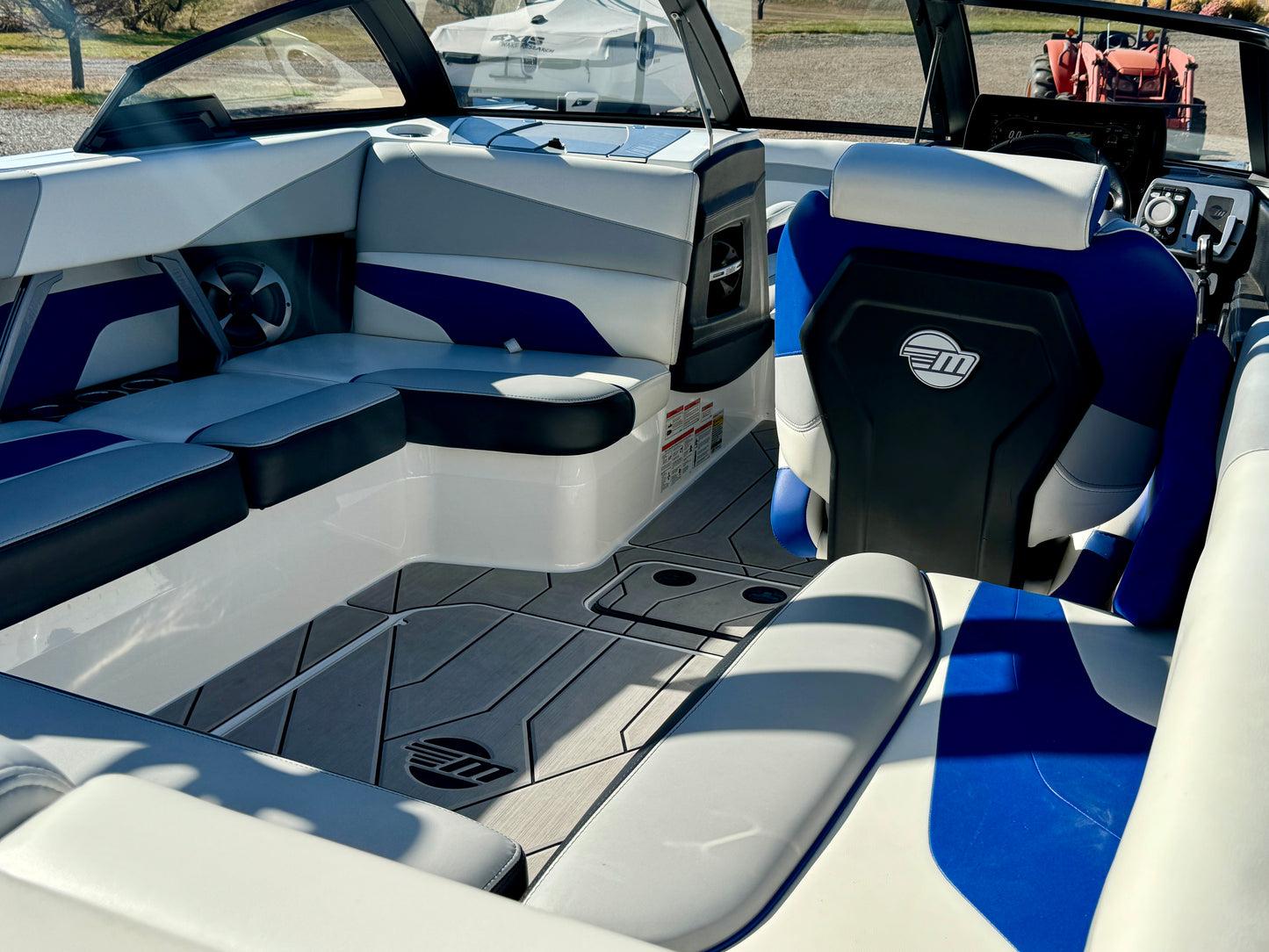 2020 Malibu 22 MXZ - Low Hours - Well Optioned