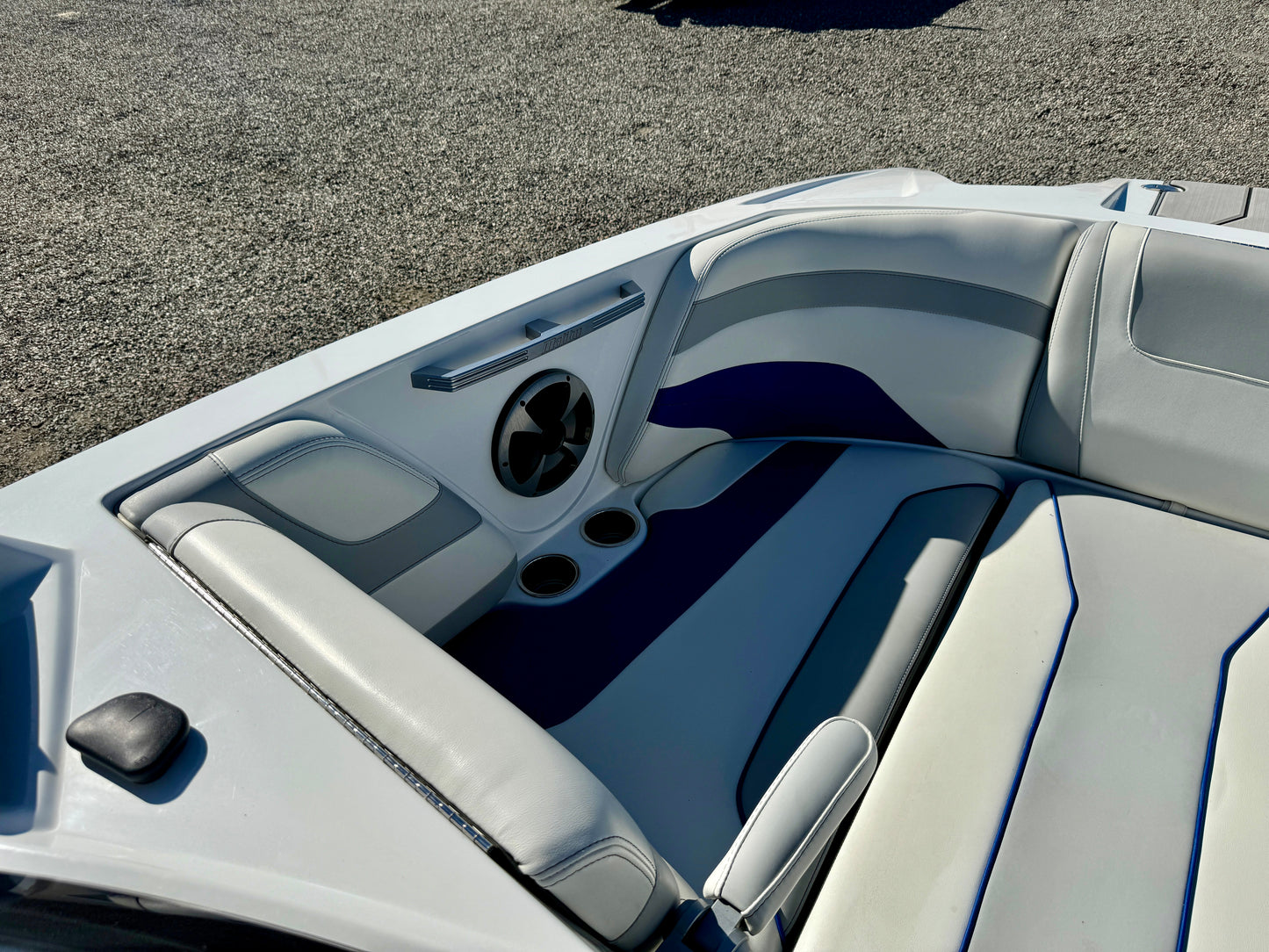 2020 Malibu 22 MXZ - Low Hours - Well Optioned