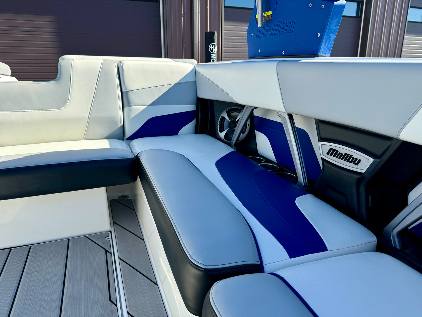 2020 Malibu 22 MXZ - Low Hours - Well Optioned