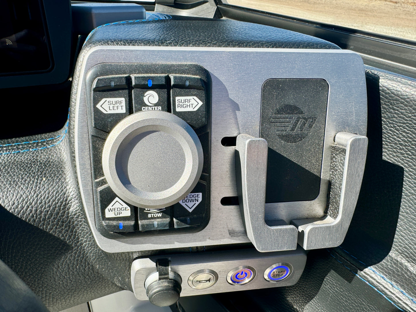 2020 Malibu 22 MXZ - Low Hours - Well Optioned