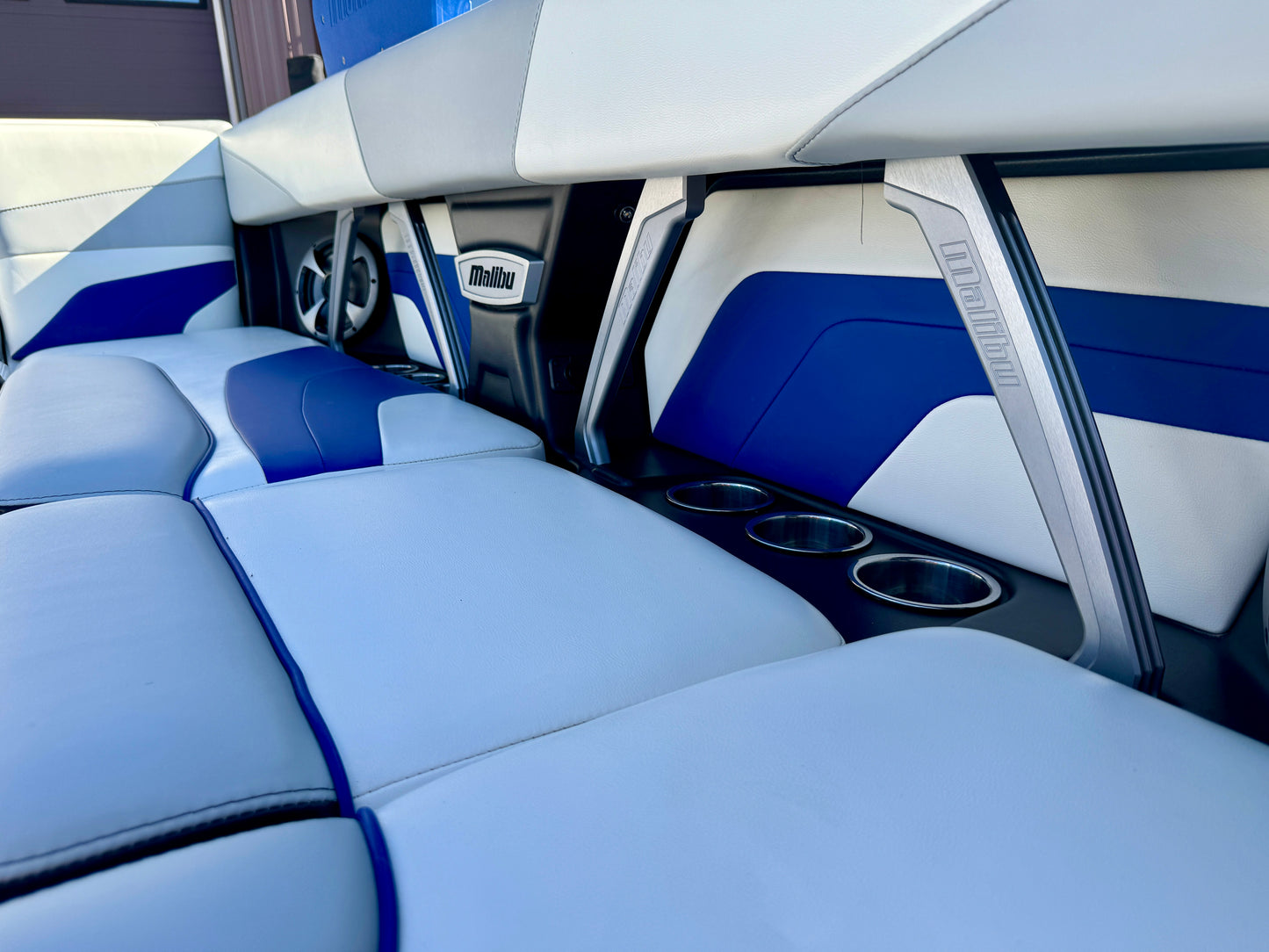 2020 Malibu 22 MXZ - Low Hours - Well Optioned