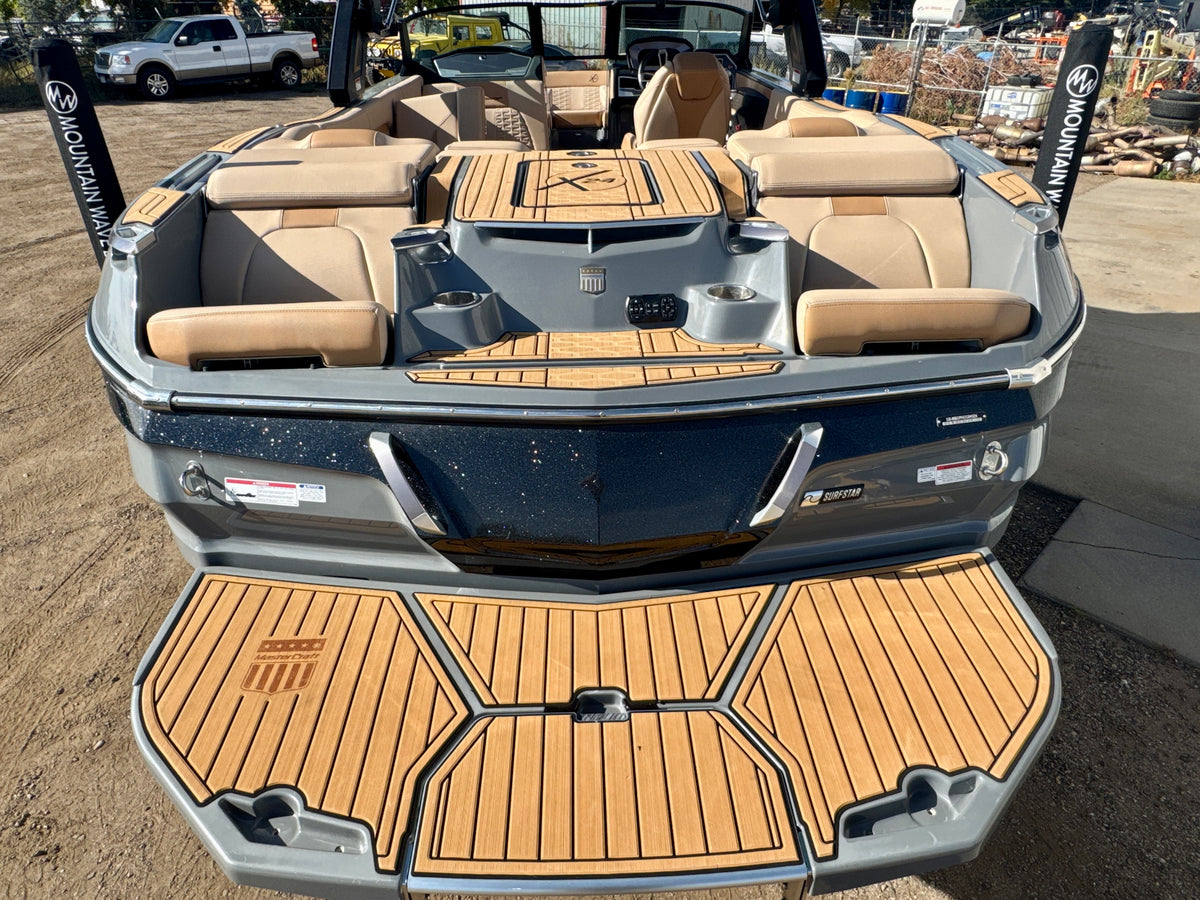 2024 MasterCraft X24 - LOADED - LOW Hours