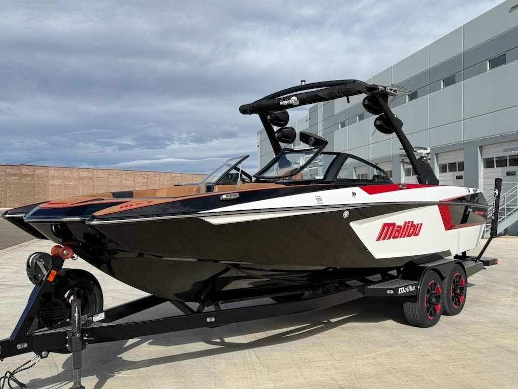 2023 Malibu 23 MXZ - Supercharged LT4 - Almost NEW