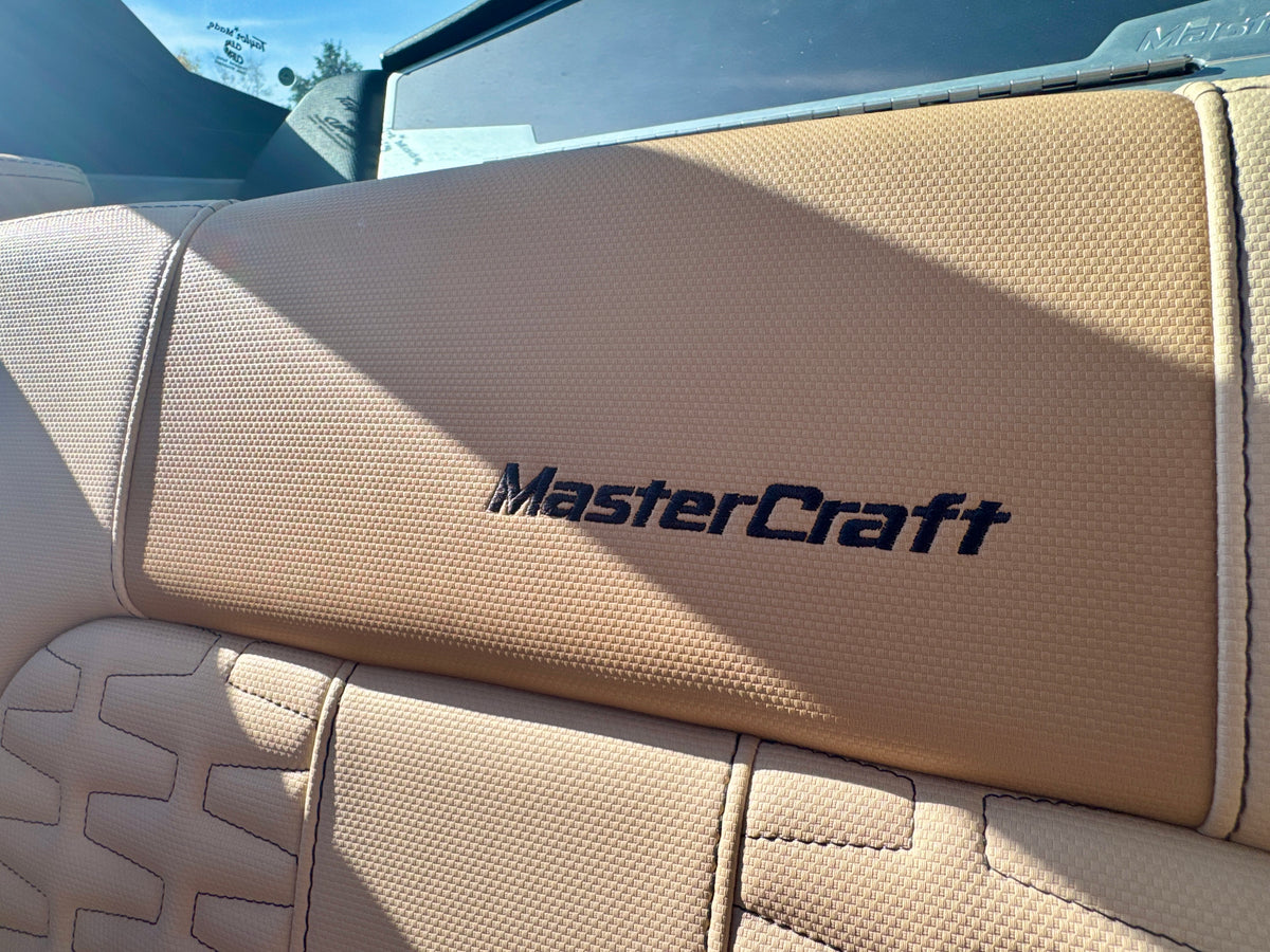 2024 MasterCraft X24 - LOADED - LOW Hours