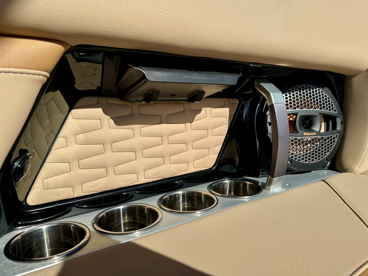 2024 MasterCraft X24 - LOADED - LOW Hours
