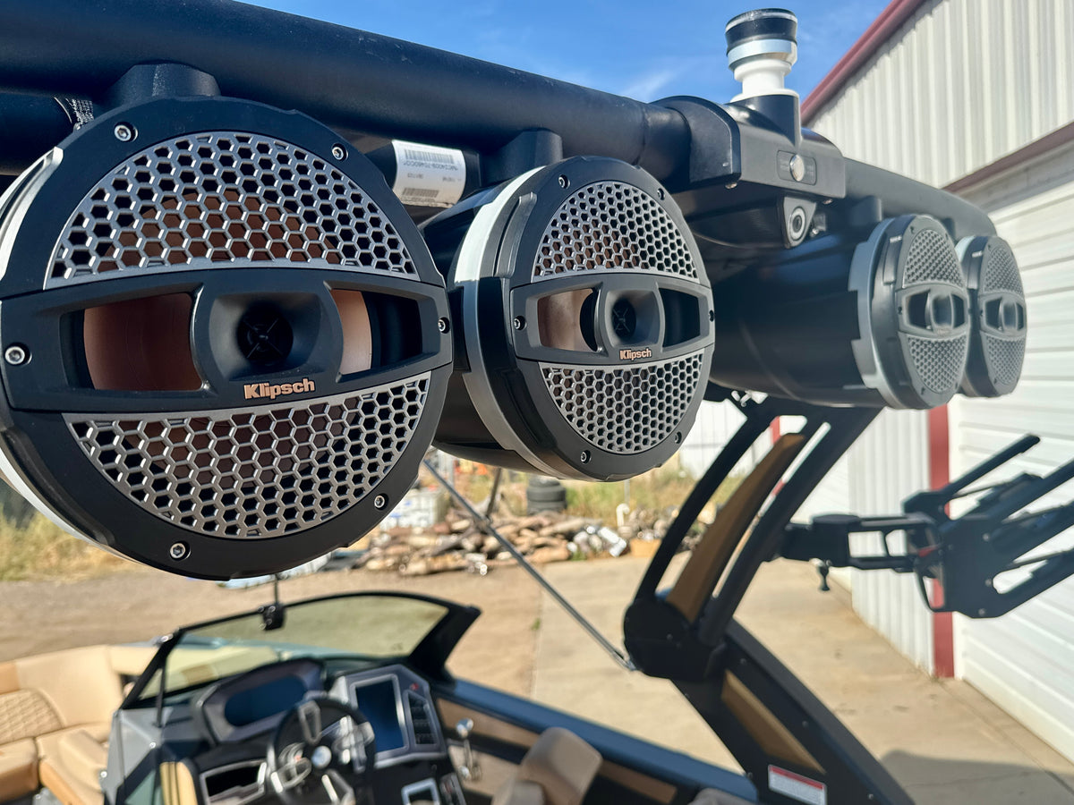 2024 MasterCraft X24 - LOADED - LOW Hours