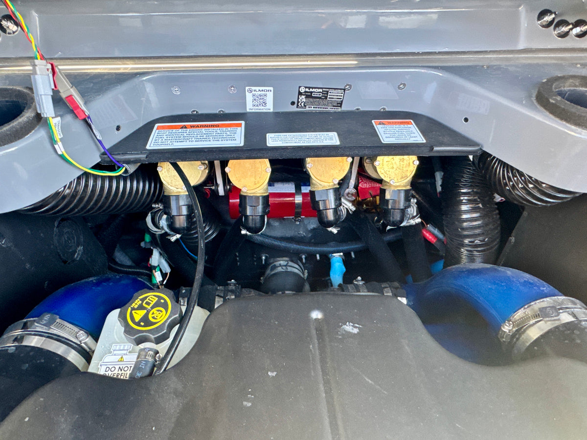 2024 MasterCraft X24 - LOADED - LOW Hours
