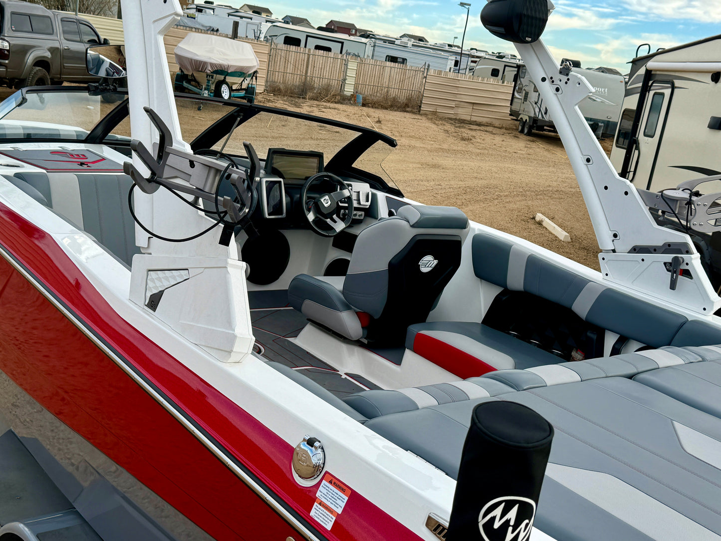 2022 Malibu LX -almost NEW