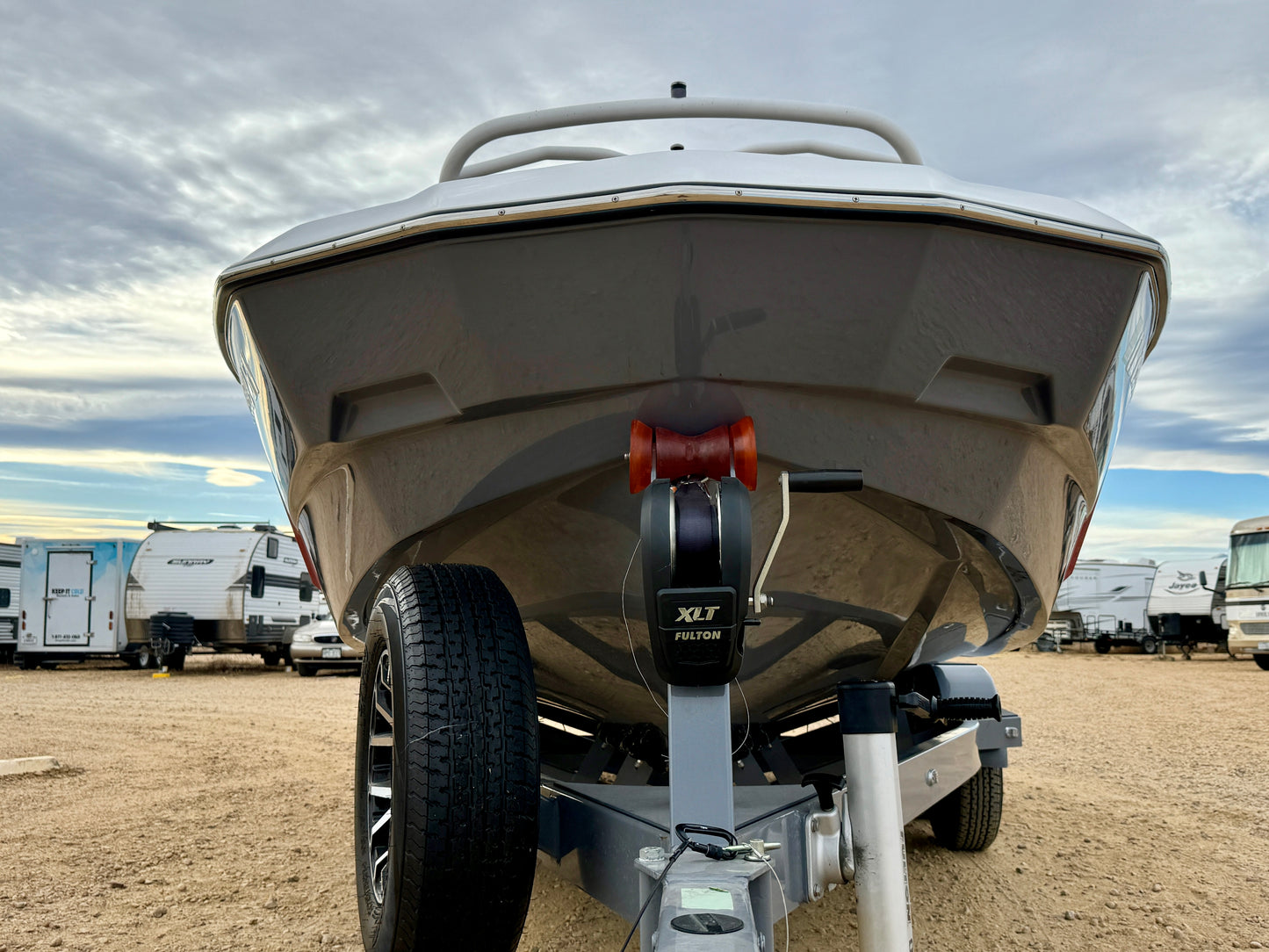 2022 Malibu LX -almost NEW