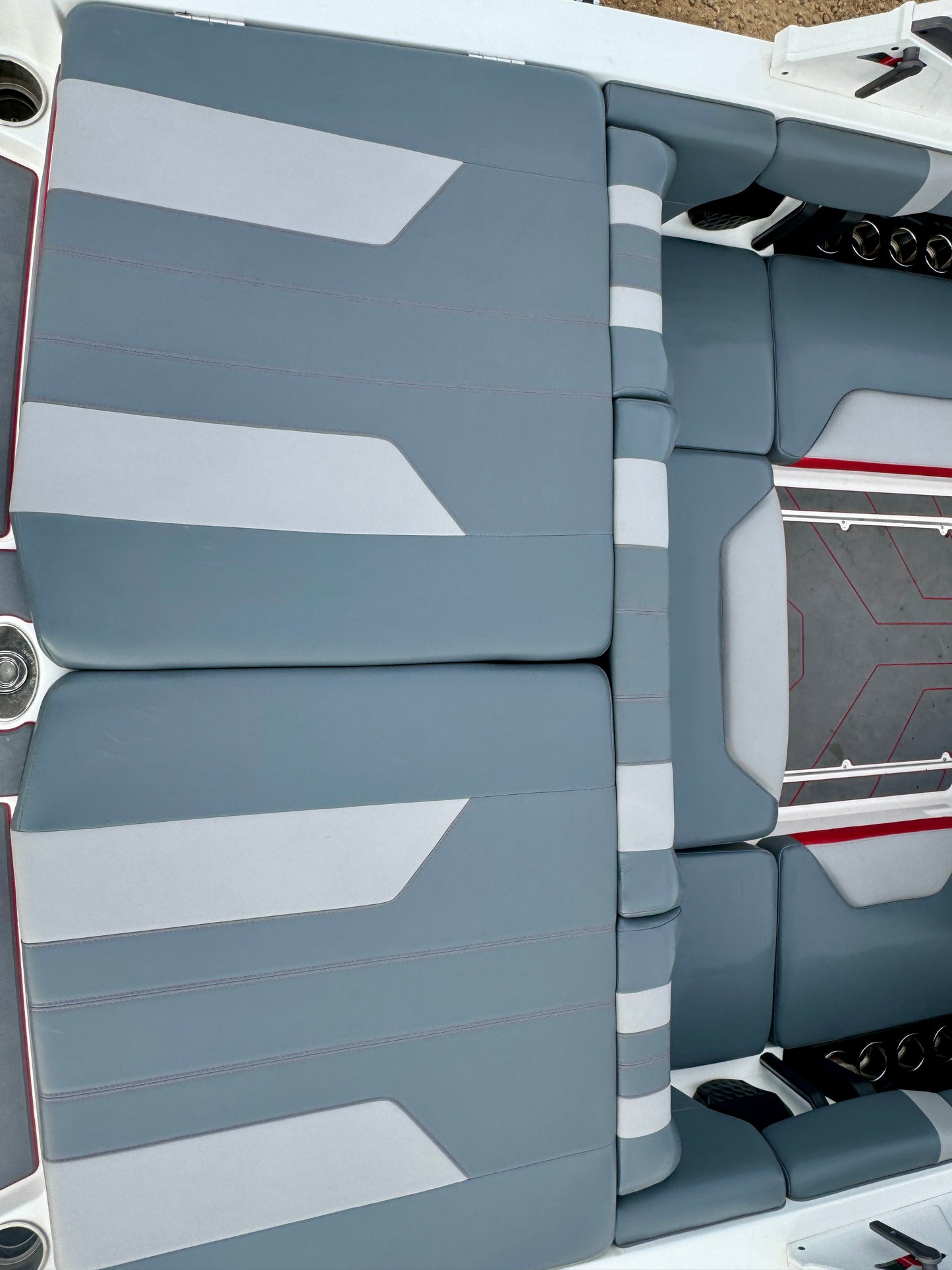 2022 Malibu LX -almost NEW