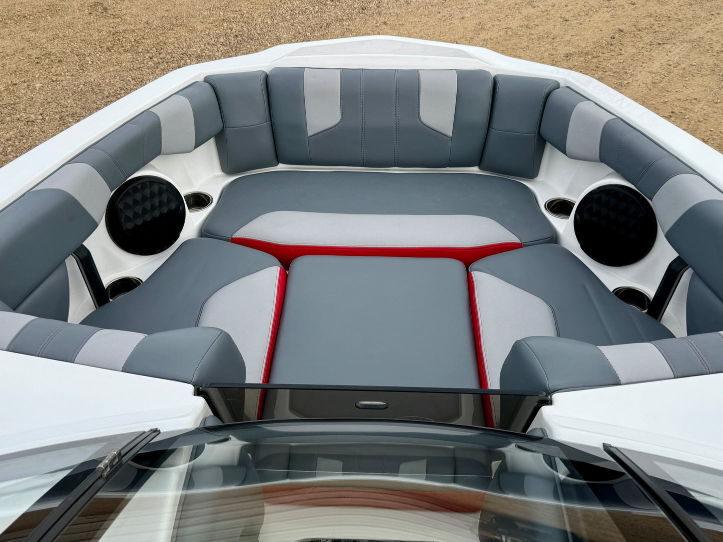 2022 Malibu LX -almost NEW