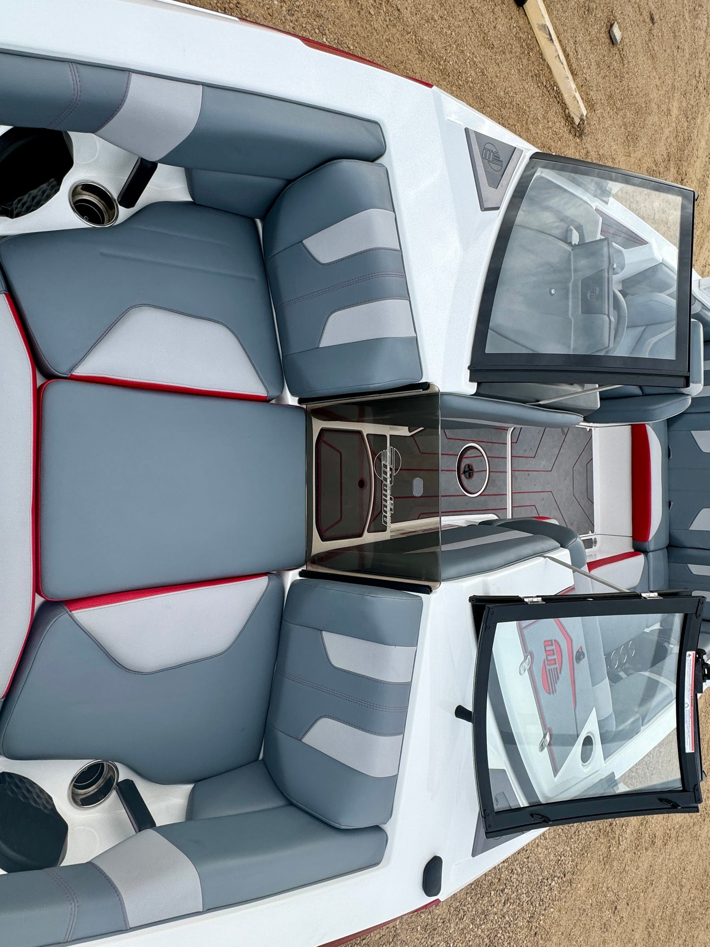 2022 Malibu LX -almost NEW