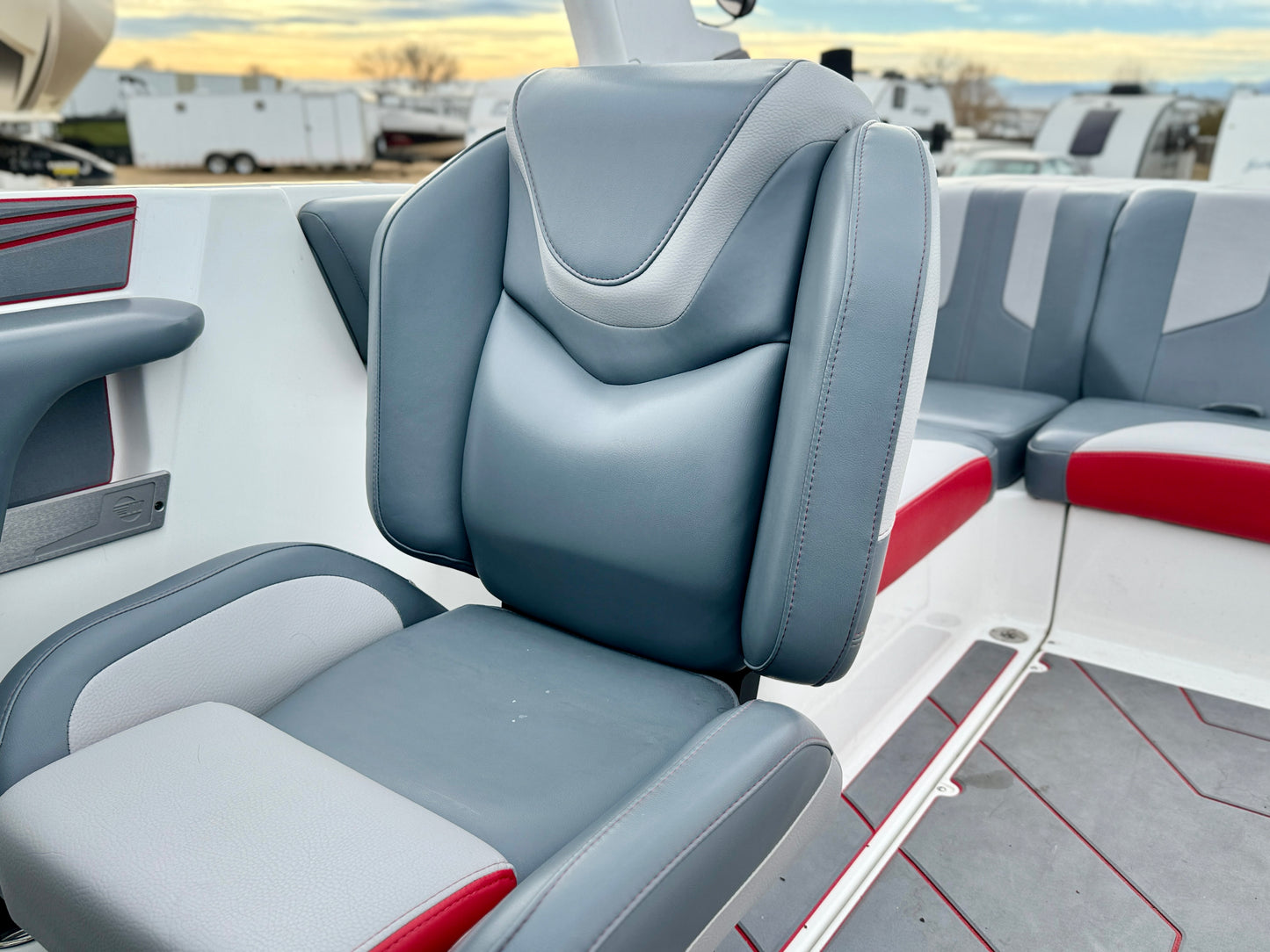 2022 Malibu LX -almost NEW