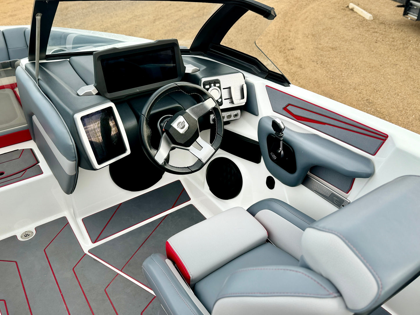 2022 Malibu LX -almost NEW