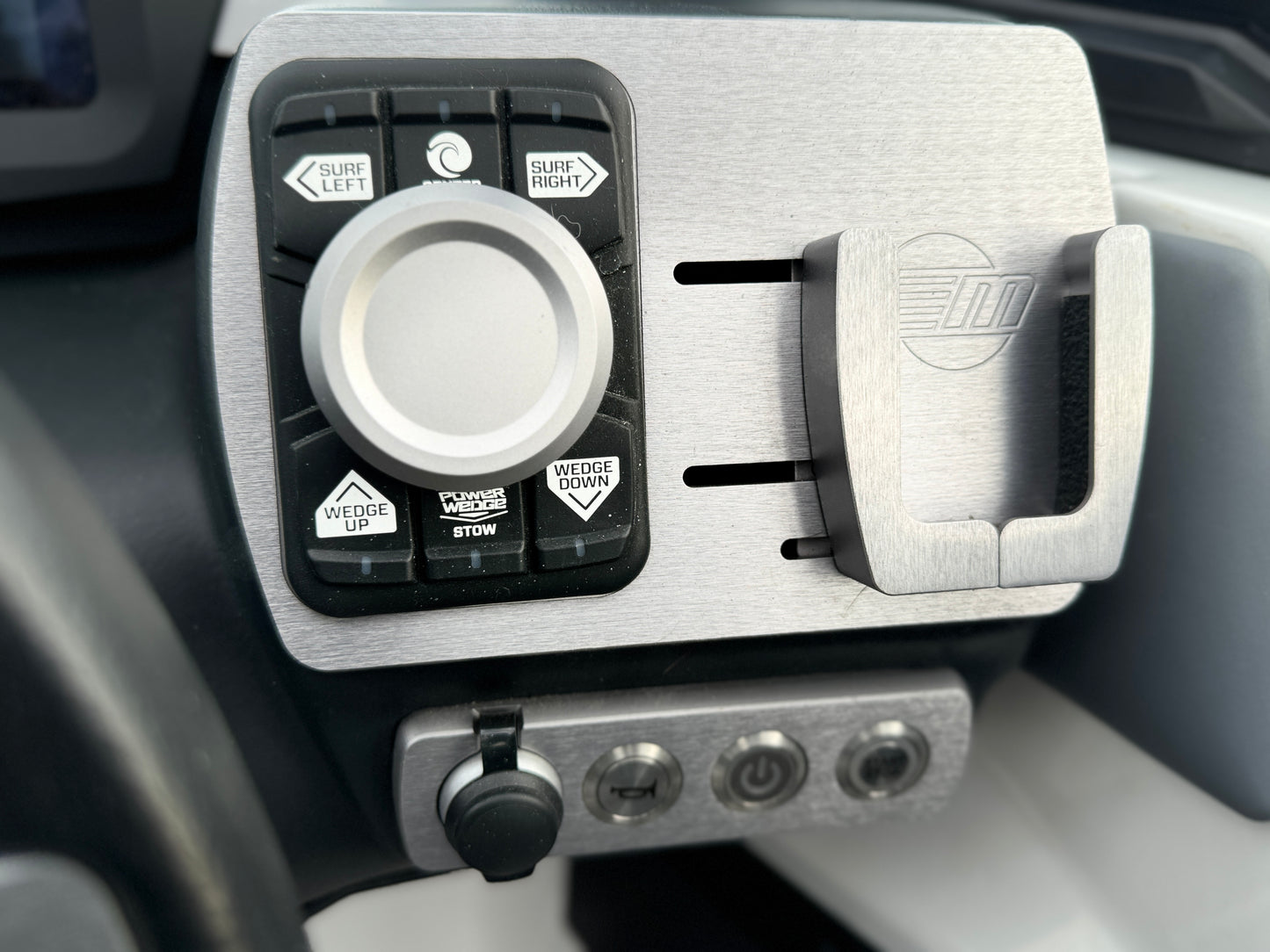 2022 Malibu LX -almost NEW