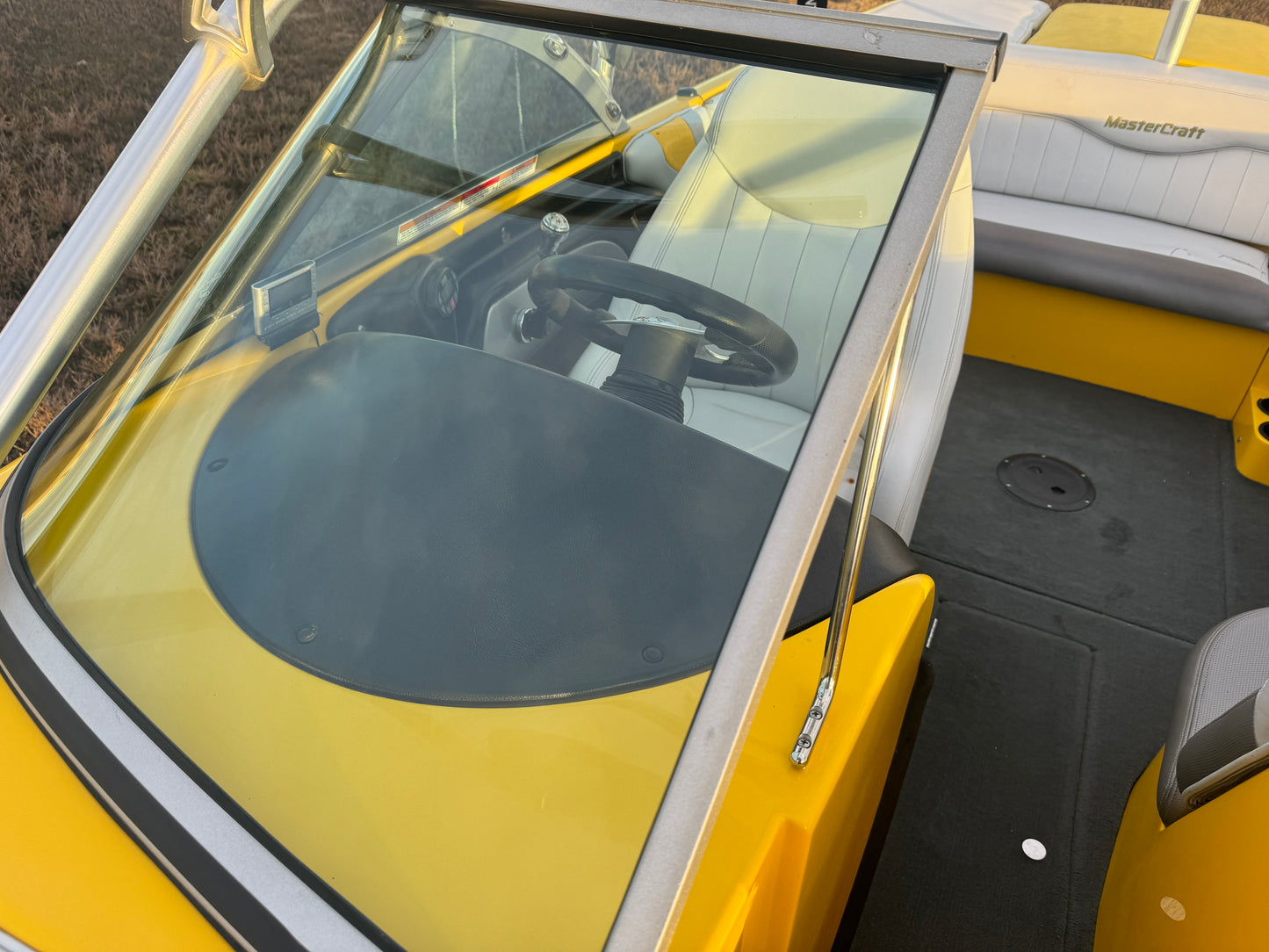 2004 MasterCraft X2 (21') - Turn Key