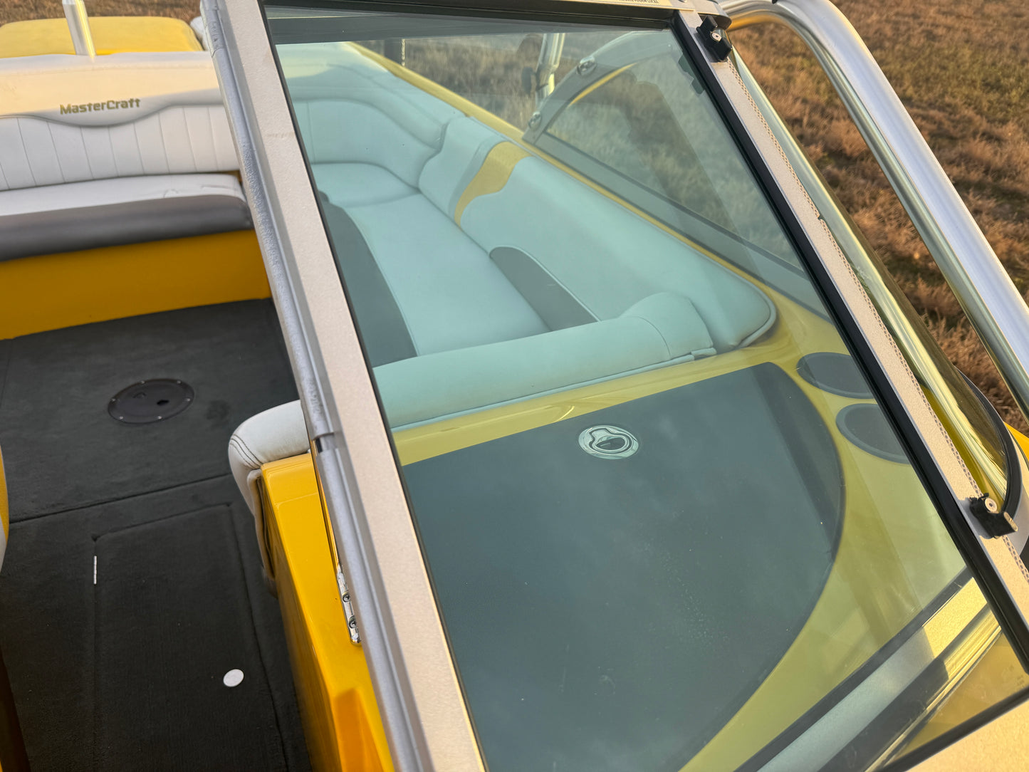 2004 MasterCraft X2 (21') - Turn Key