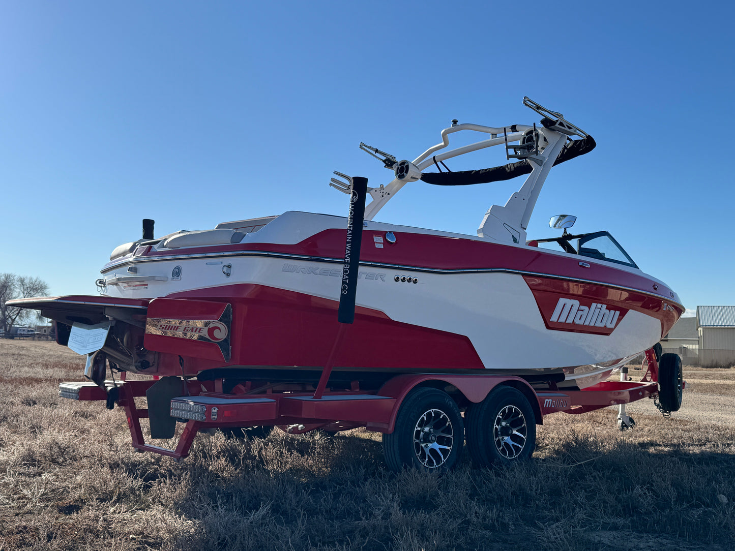 2021 Malibu 23 LSV - Low Hours