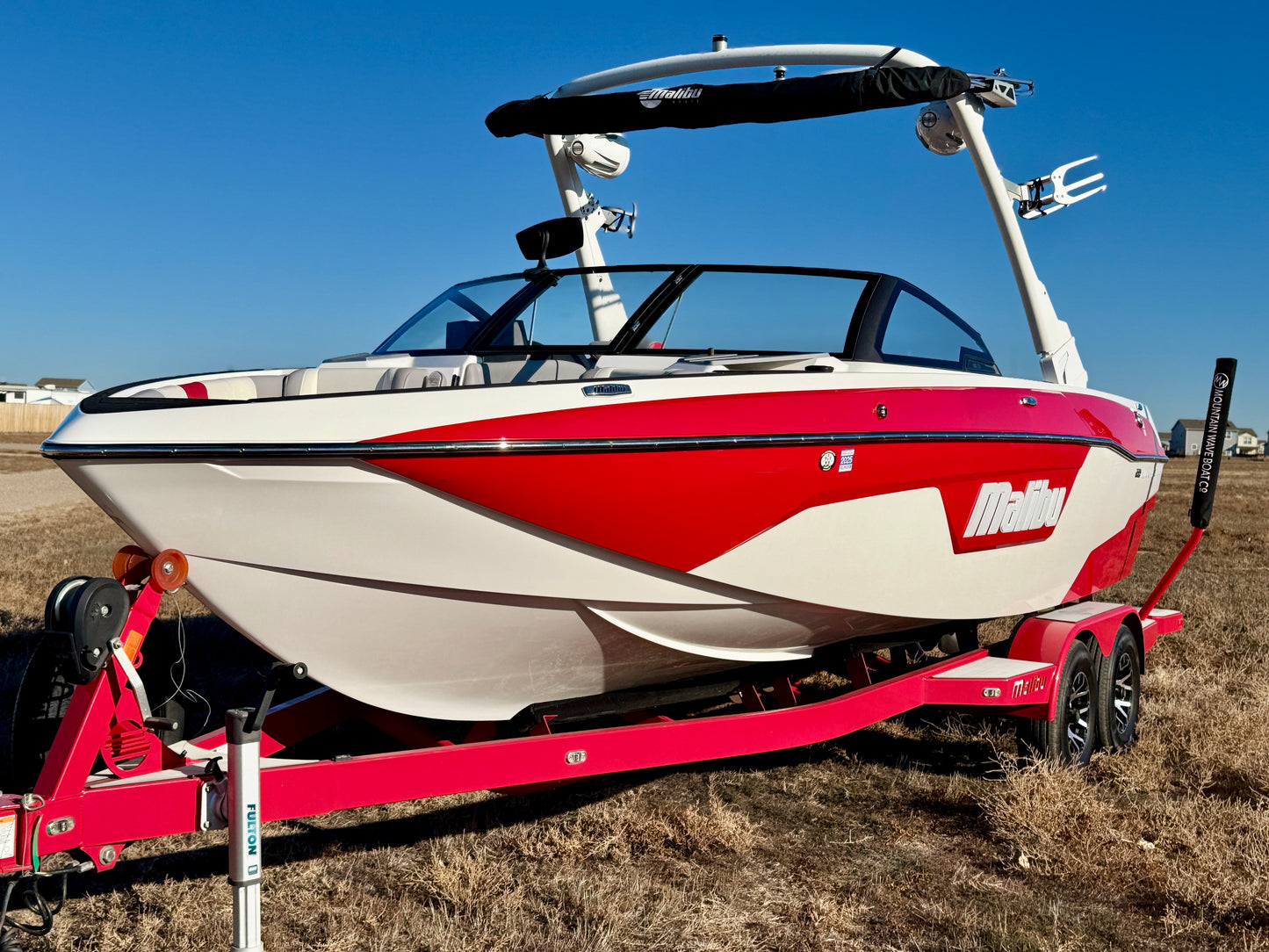 2021 Malibu 23 LSV - Low Hours